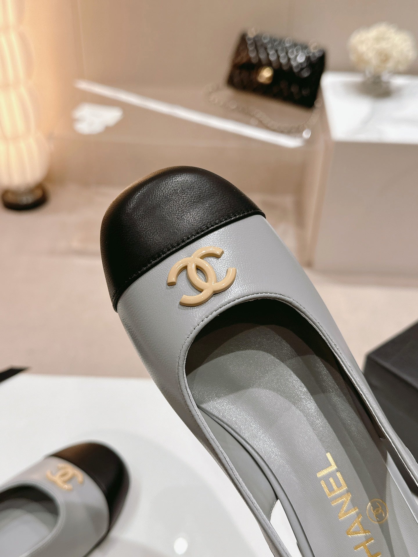 CC 2024 SLINGBACKS 40MM GREY BLACK LAMBSKIN