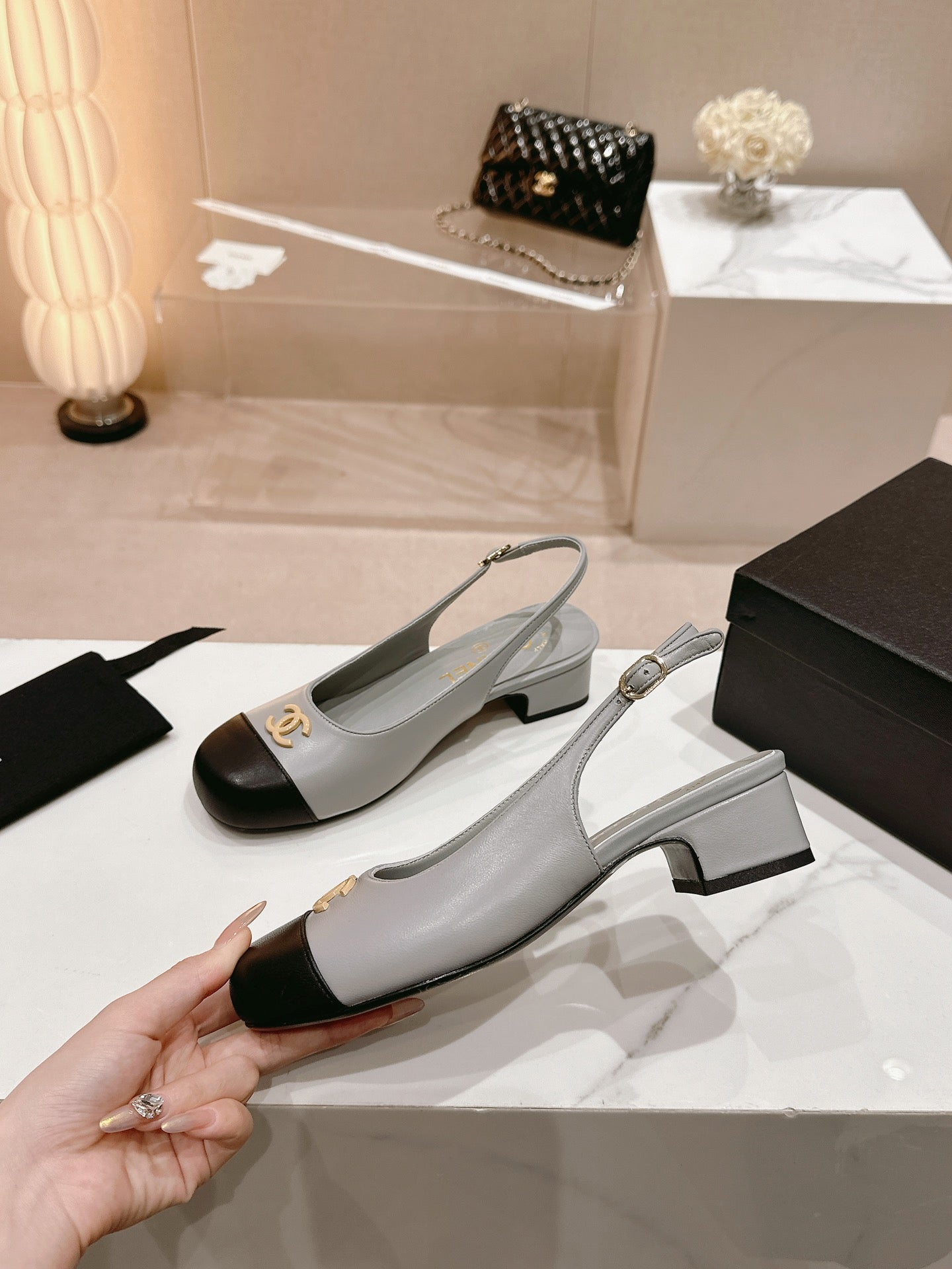 CC 2024 SLINGBACKS 40MM GREY BLACK LAMBSKIN