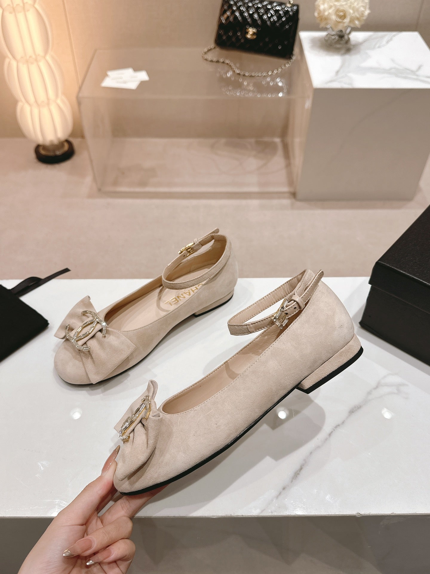 CC Mary Jane Beige Bow Tie Velvet And Lambskin