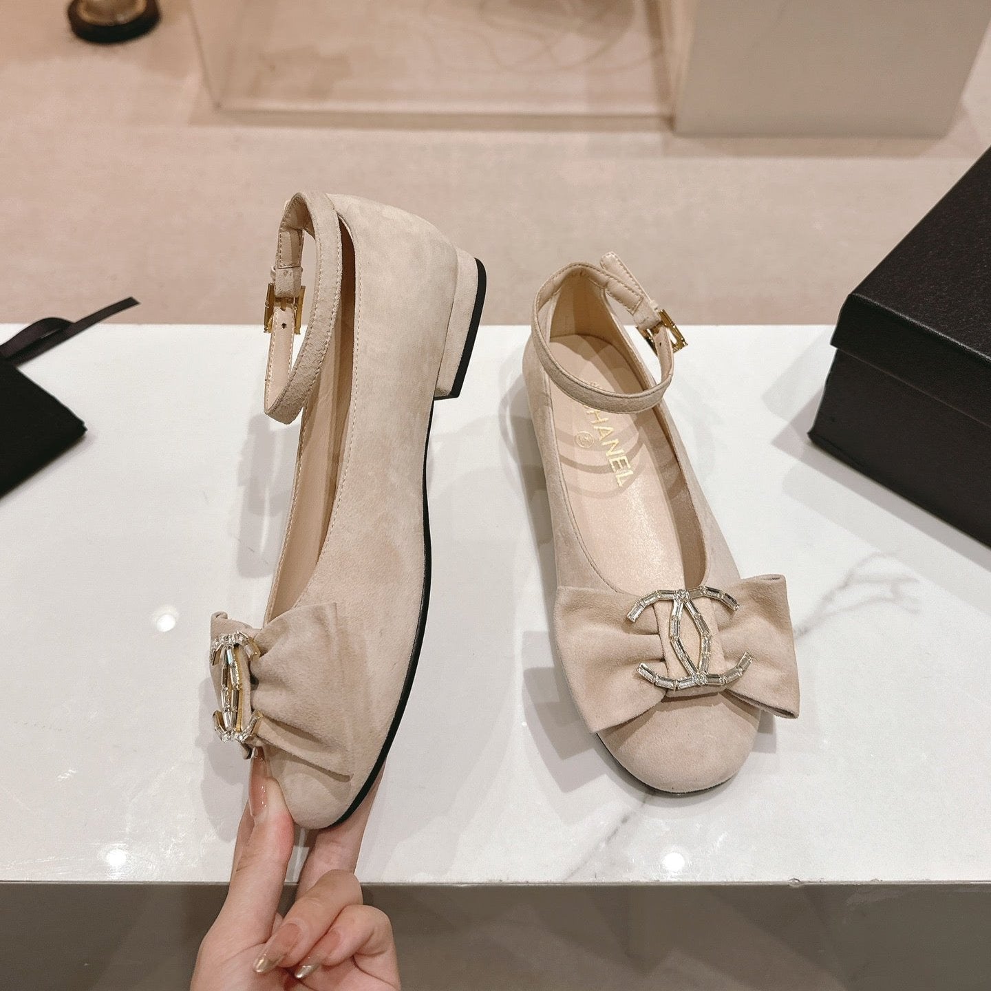 CC Mary Jane Beige Bow Tie Velvet And Lambskin