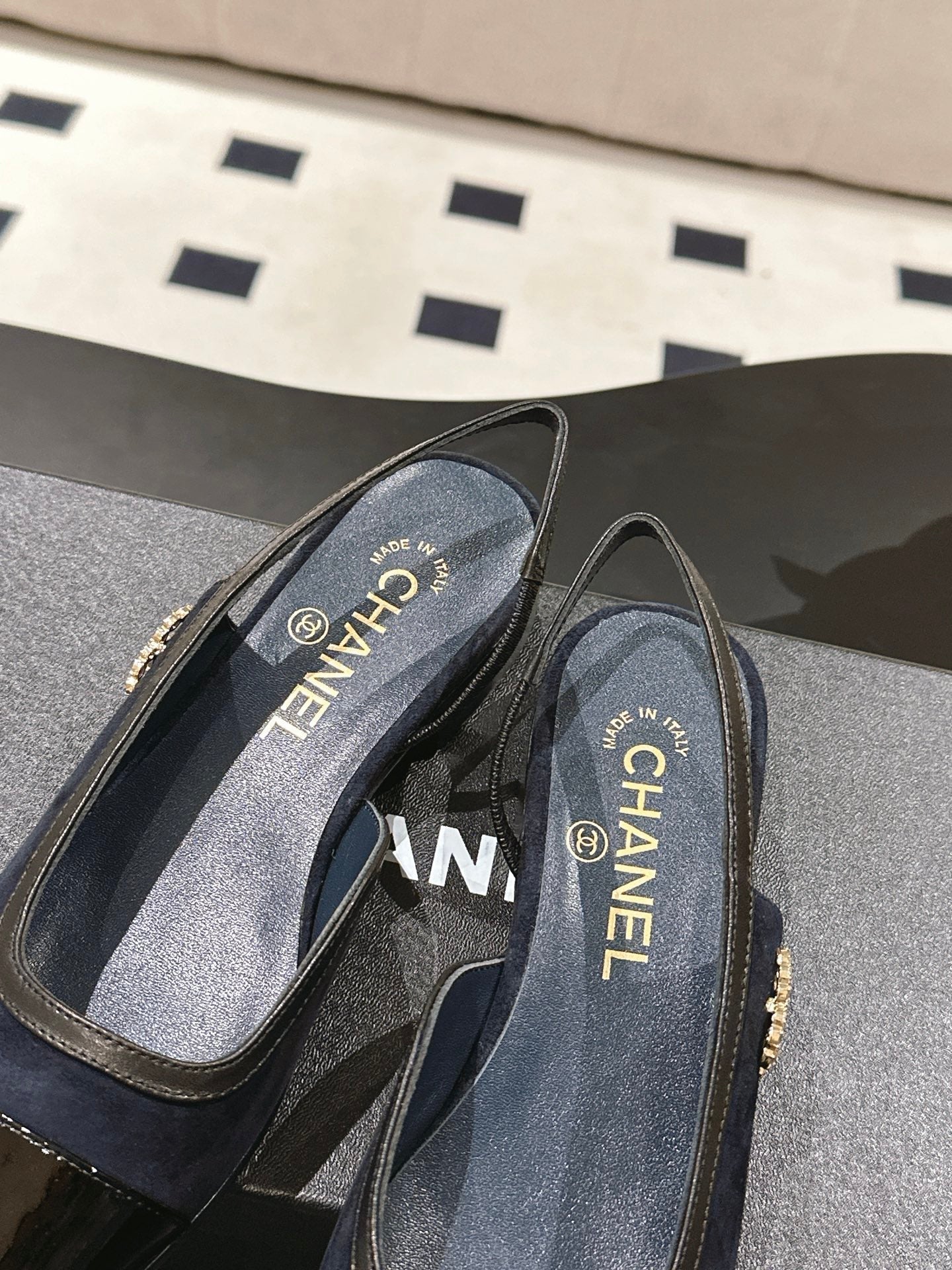 CC Slingback Navy Blue Suede 237501