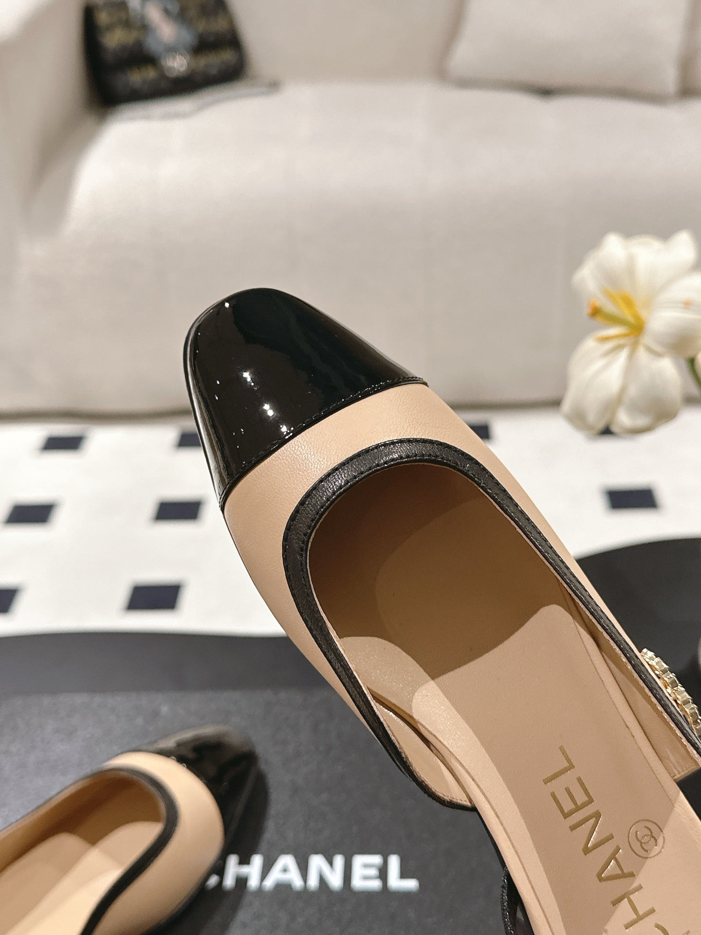 CC Slingback Cream Leather 237499