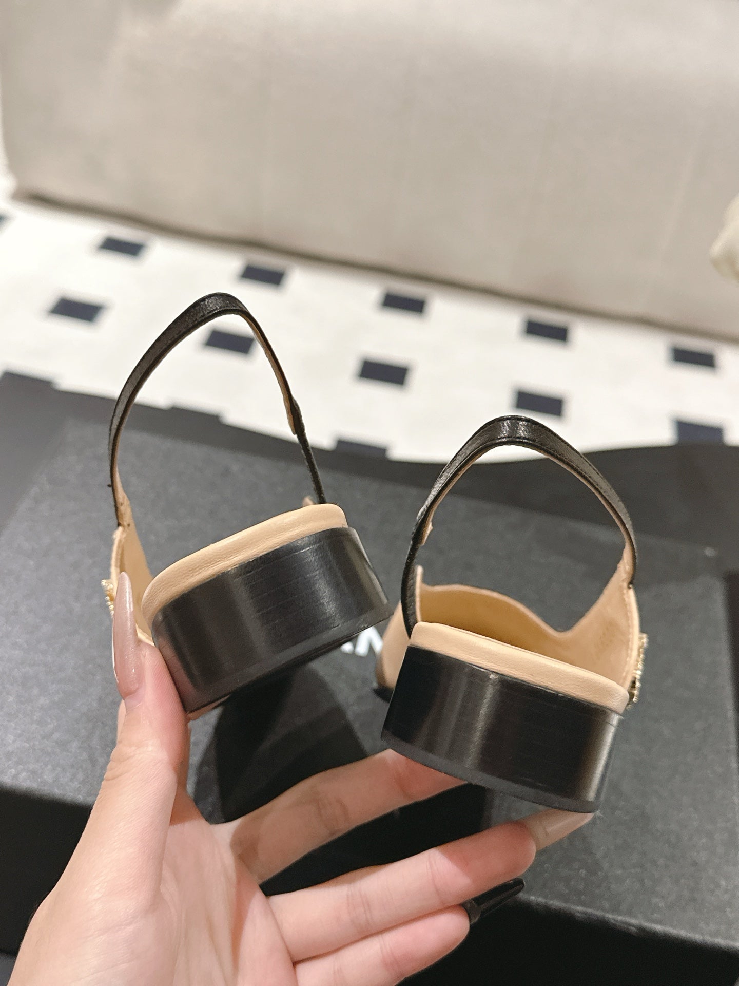 CC Slingback Cream Leather 237499