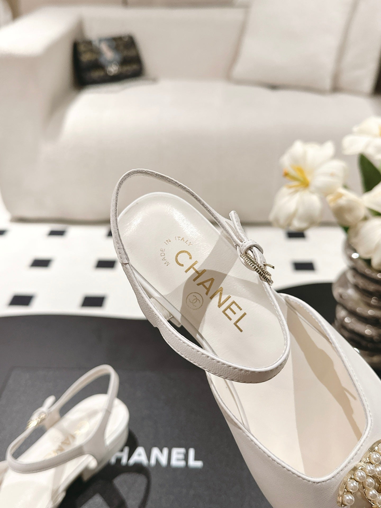 CC Slingback White Sheepskin with Fabric 237512
