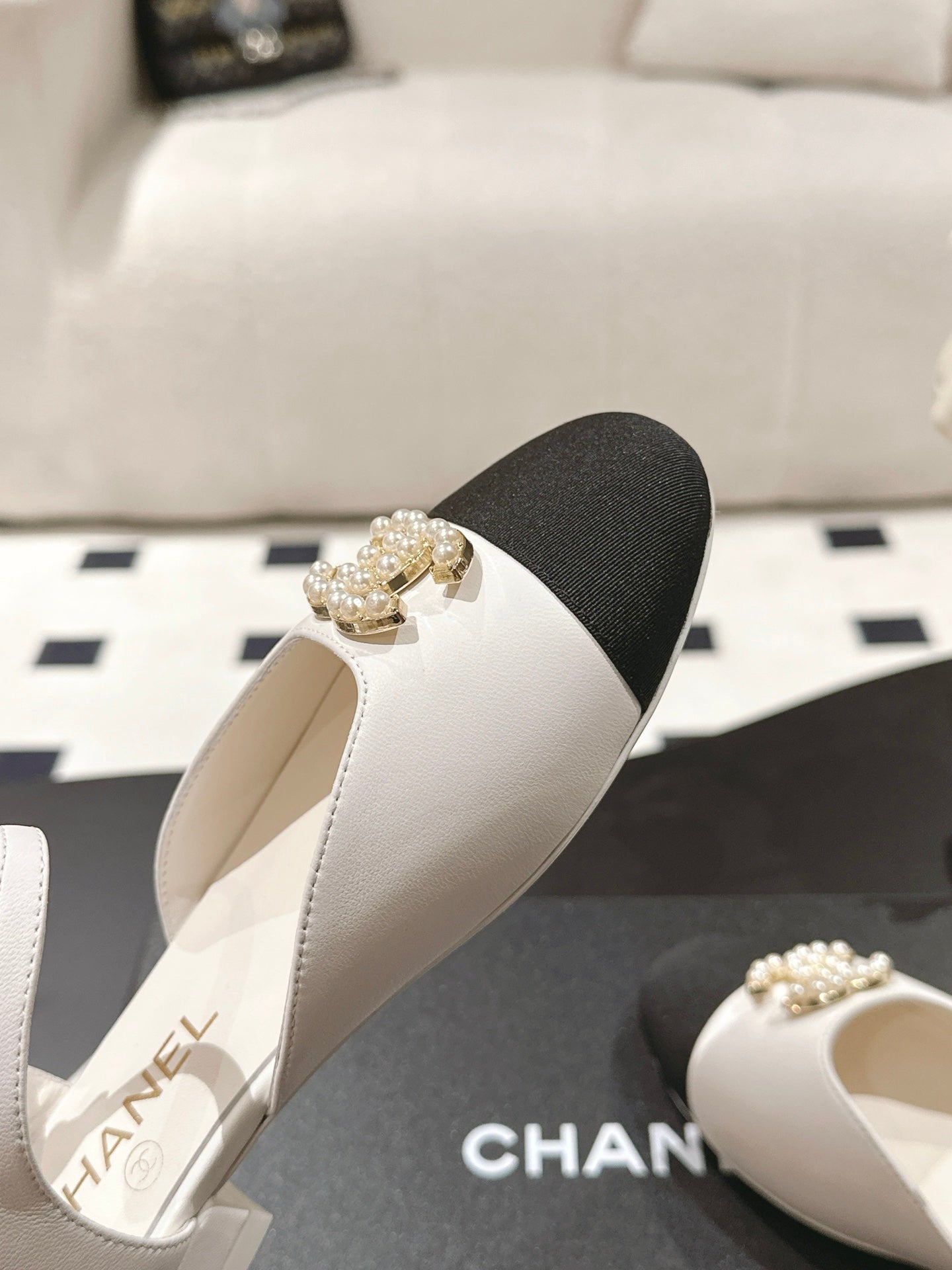 CC Slingback White Sheepskin with Fabric 237512