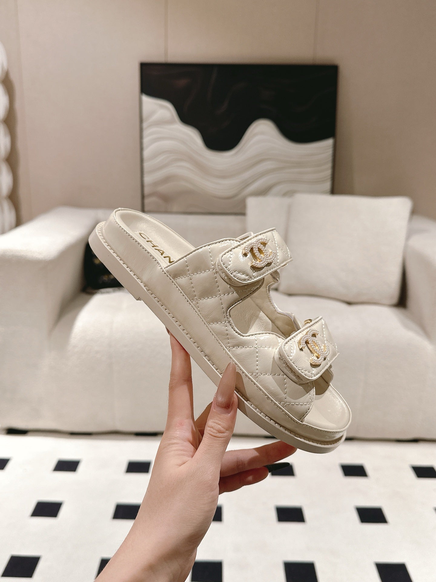 CC 25 Dad Sandal Mule Beige Cream Patent Leather 237577