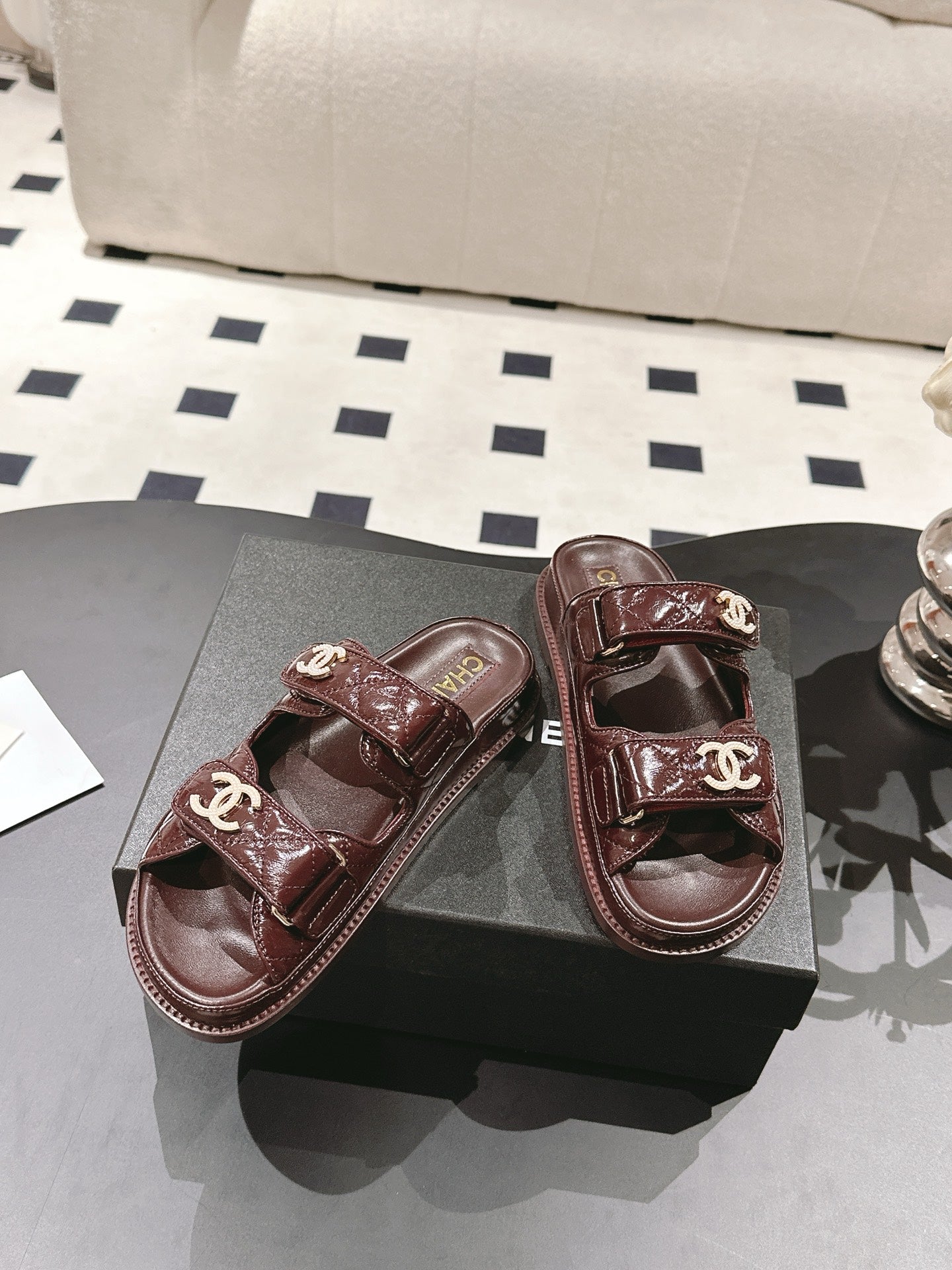 CC 25 Dad Sandal Mule Deep Brown Patent Leather 237578