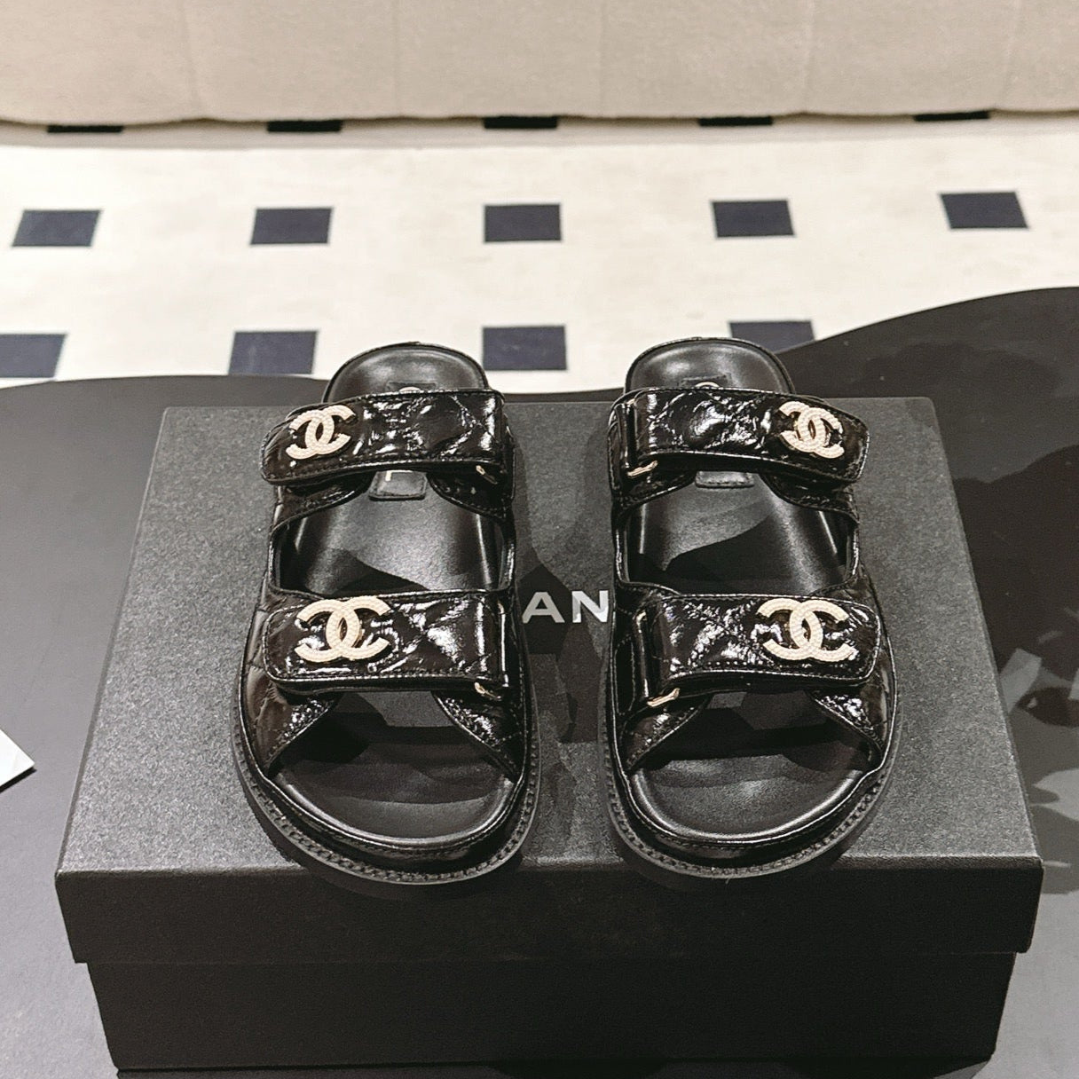 CC 25 Dad Sandal Mules Black Patent Leather 237585