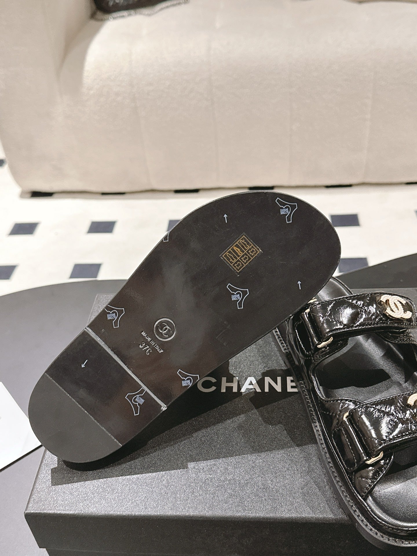 CC 25 Dad Sandal Mules Black Patent Leather 237585