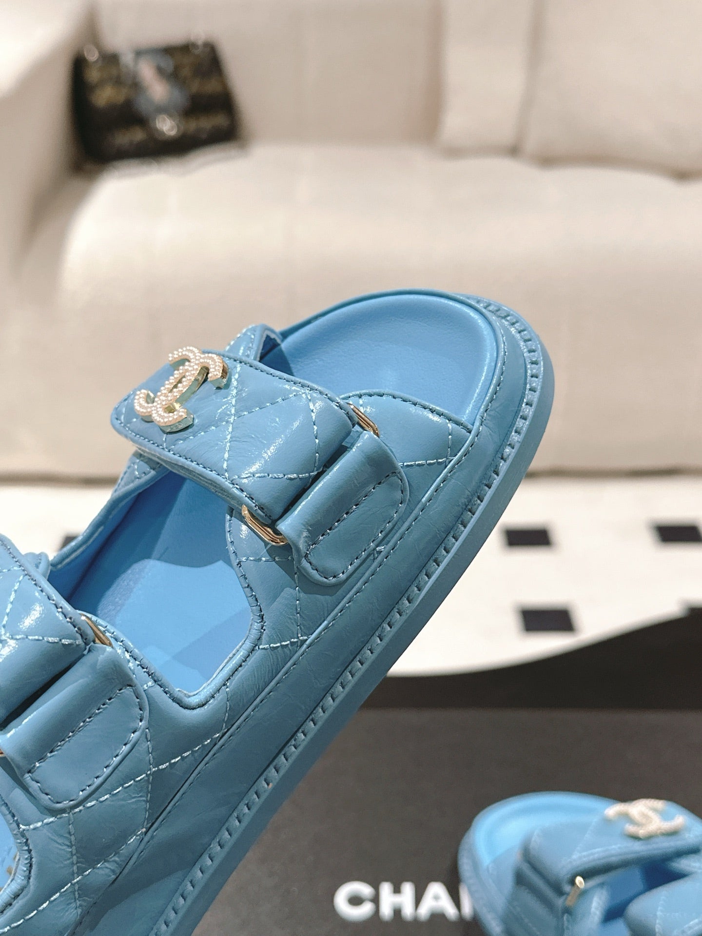 CC 25 Dad Deals Sandals Sky Blue Patent Leather 237588