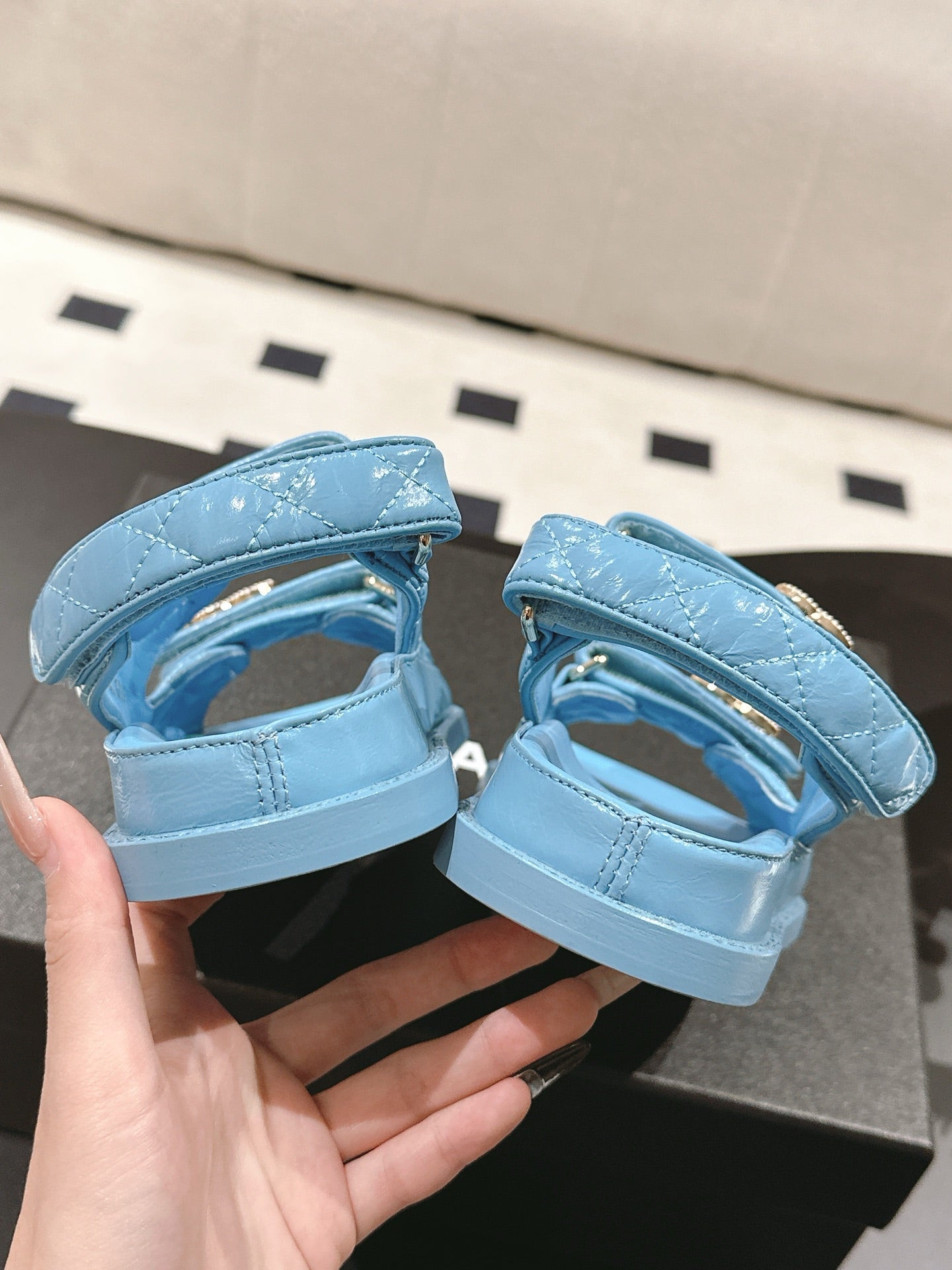 CC 25 Dad Deals Sandals Sky Blue Patent Leather 237588