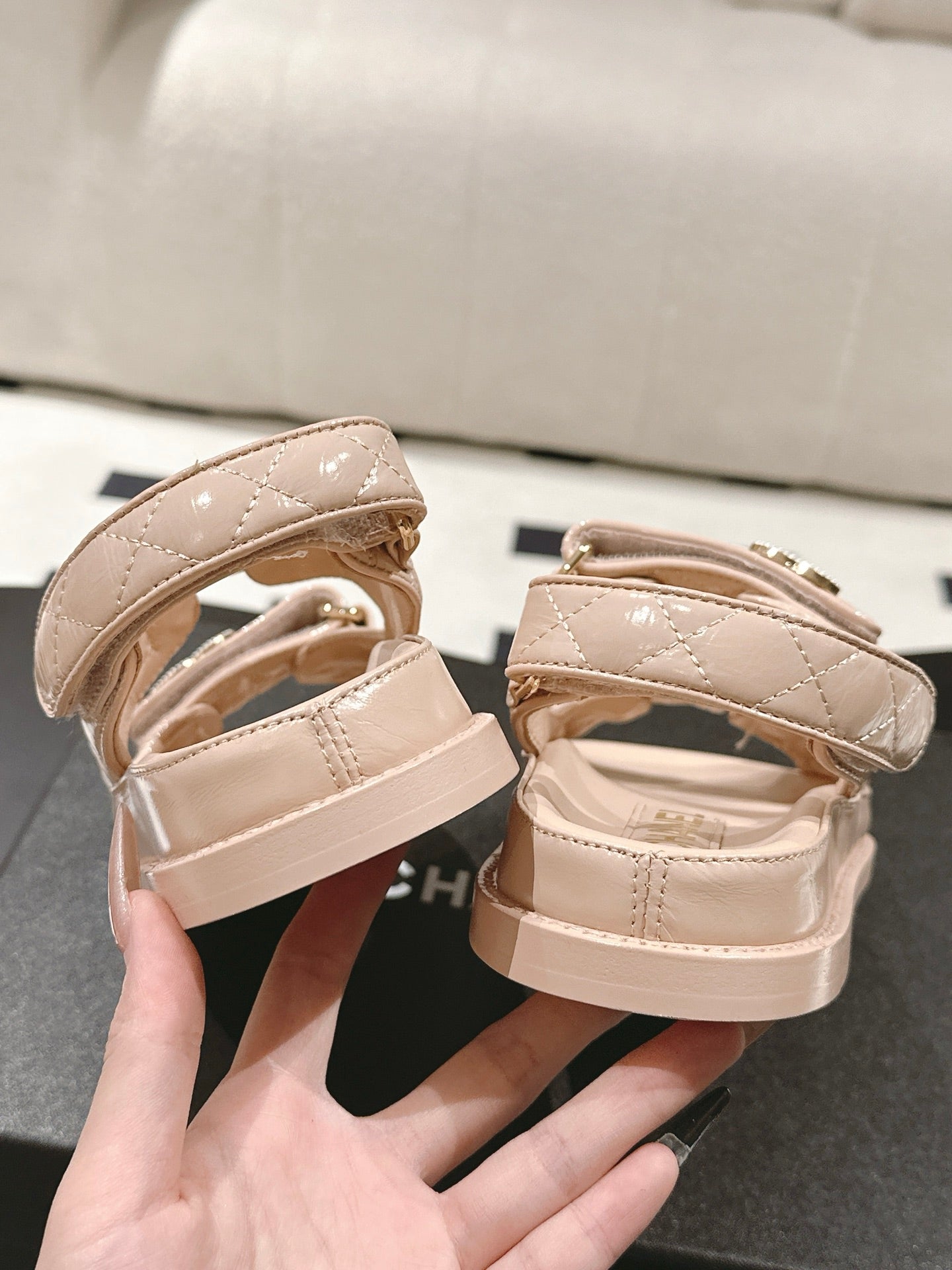 CC 25 Dad Deals Sandals Putty Pink Patent Leather 237591