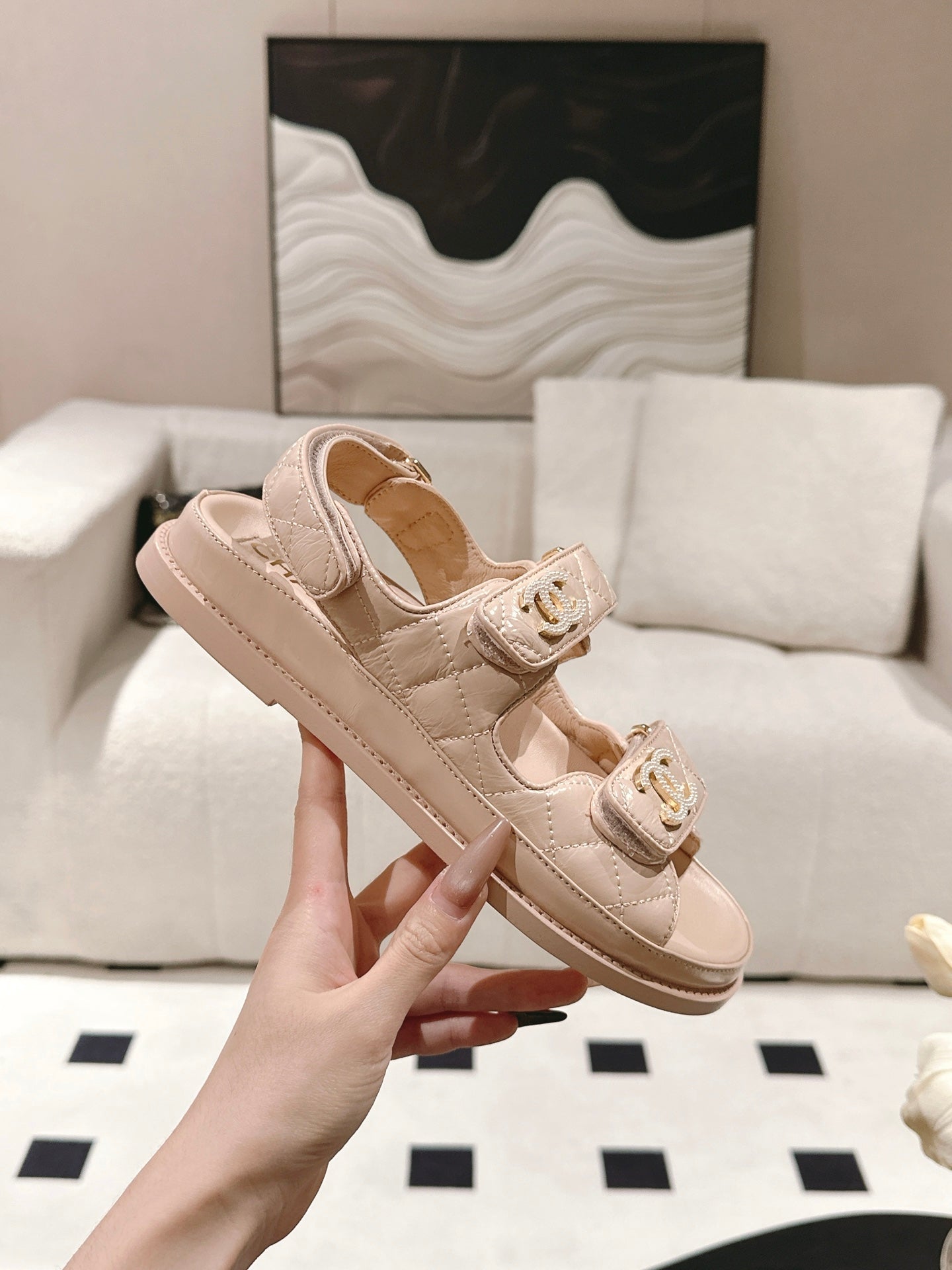 CC 25 Dad Deals Sandals Putty Pink Patent Leather 237591