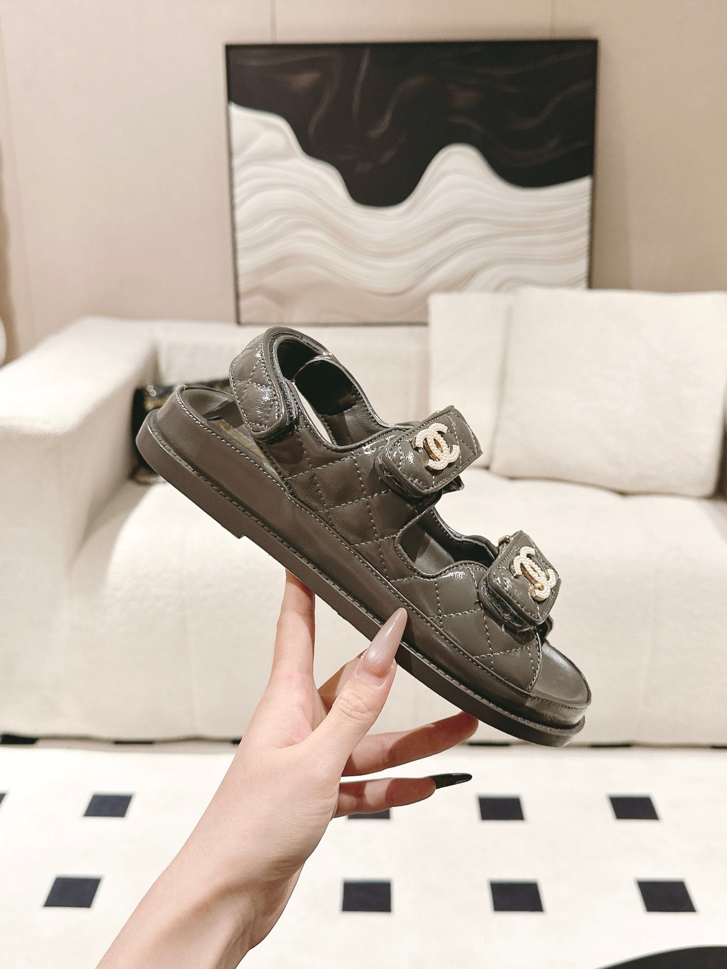 CC 25 Dad Deals Sandals Jet Black Patent Leather 237594