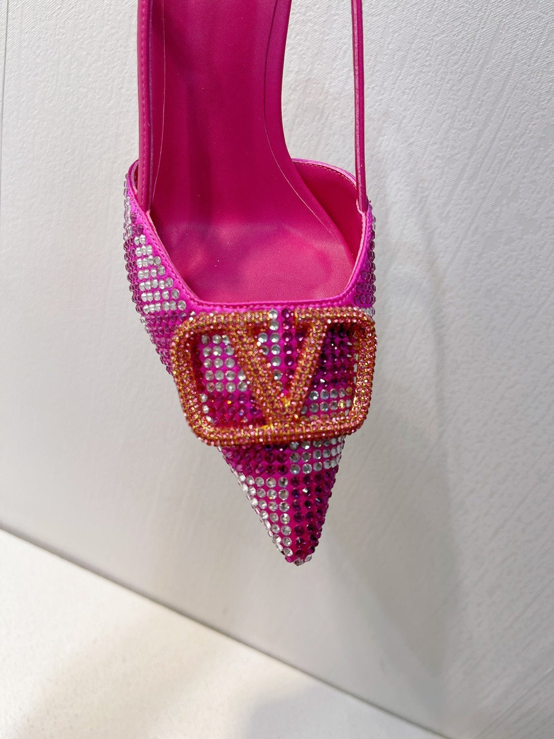 VT High Heeled Slingbacks Fuchsia Pink Sheepskin 292821