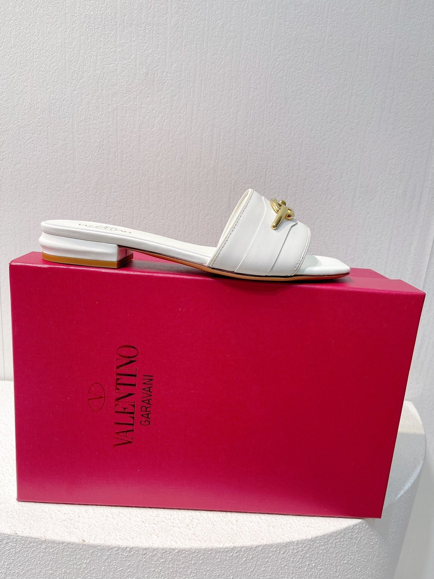 VT Moon Slides in Leather White Cowhide 292858