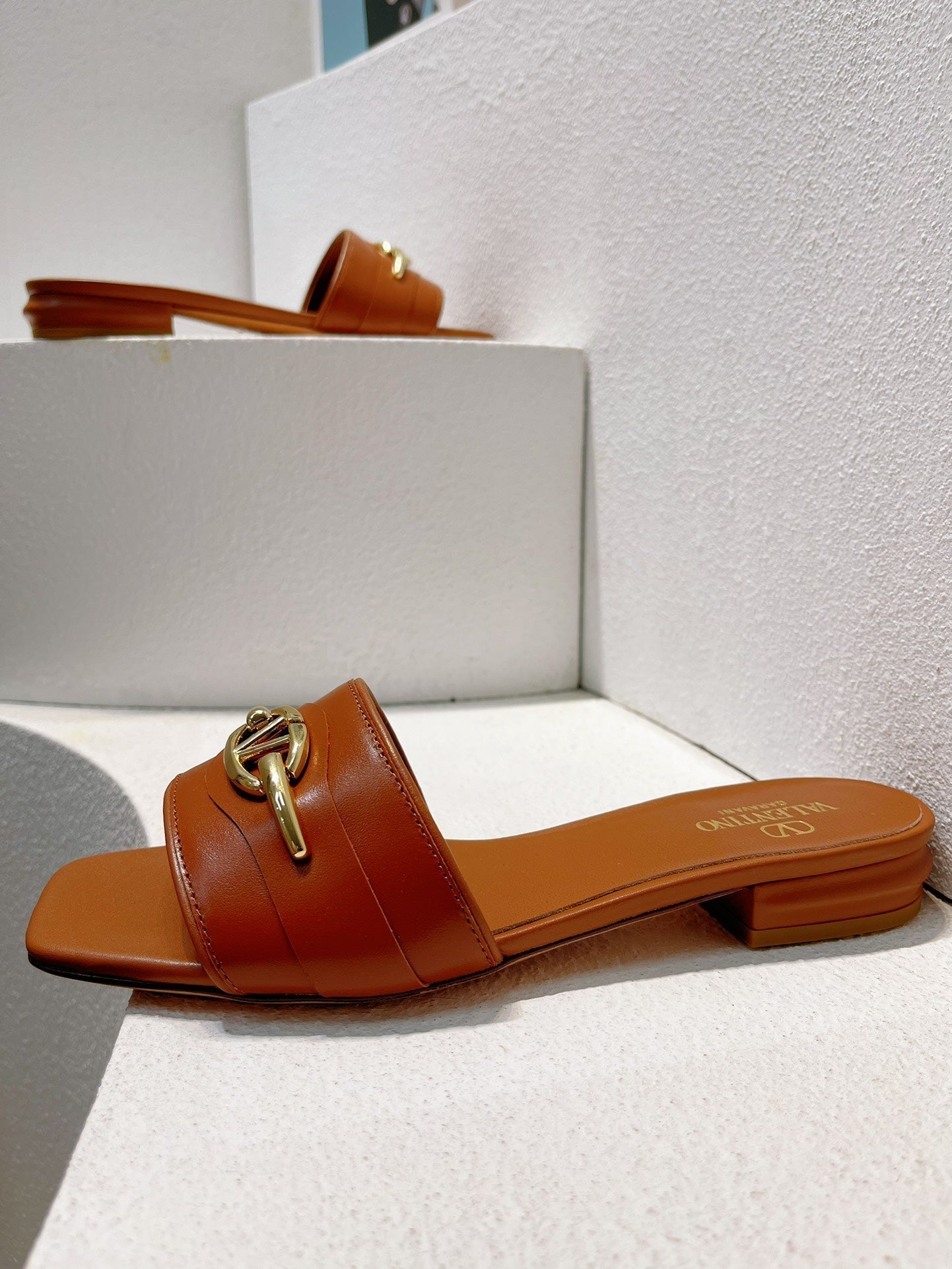 VT Moon Slides in Leather Brown Cowhide 292861