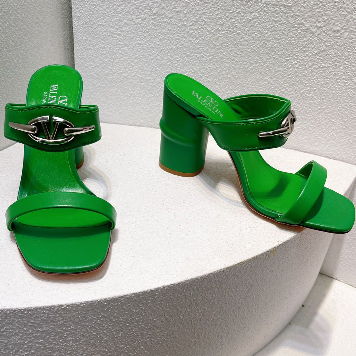VT Heeled Sandal Green Cowhide 292880