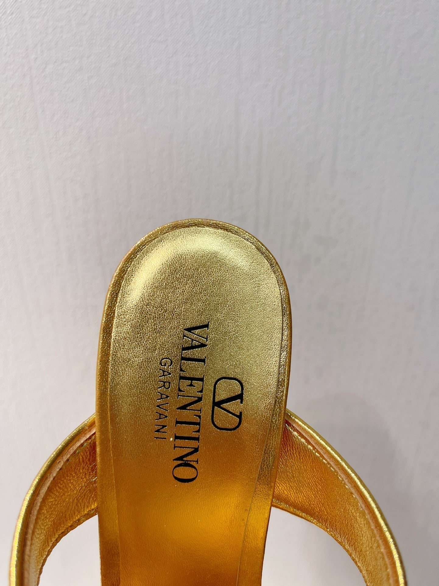 VT Heeled Sandal Gold Cowhide 292882