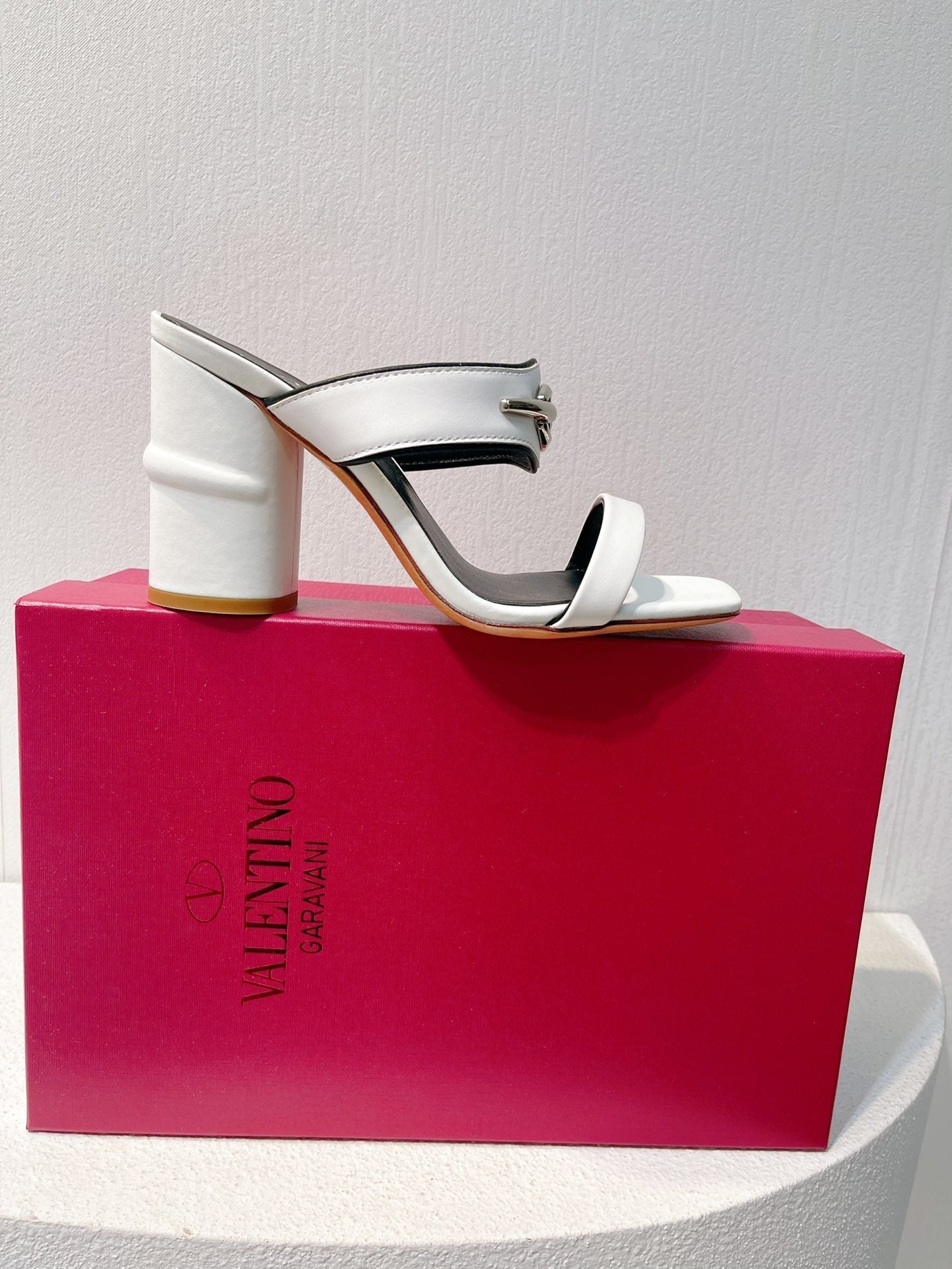 VT Heeled Sandal White Cowhide 292886