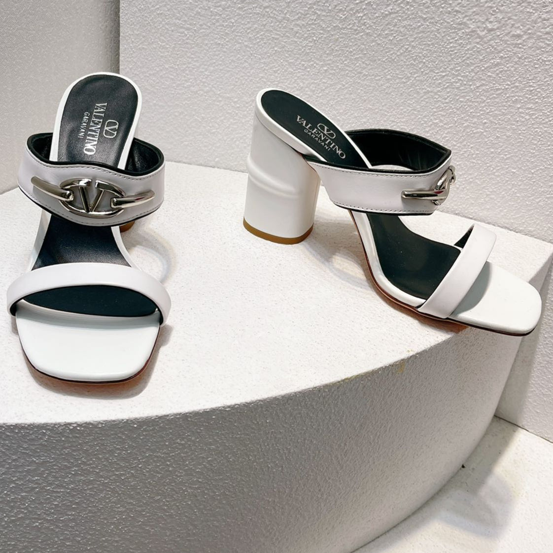 VT Heeled Sandal White Cowhide 292886