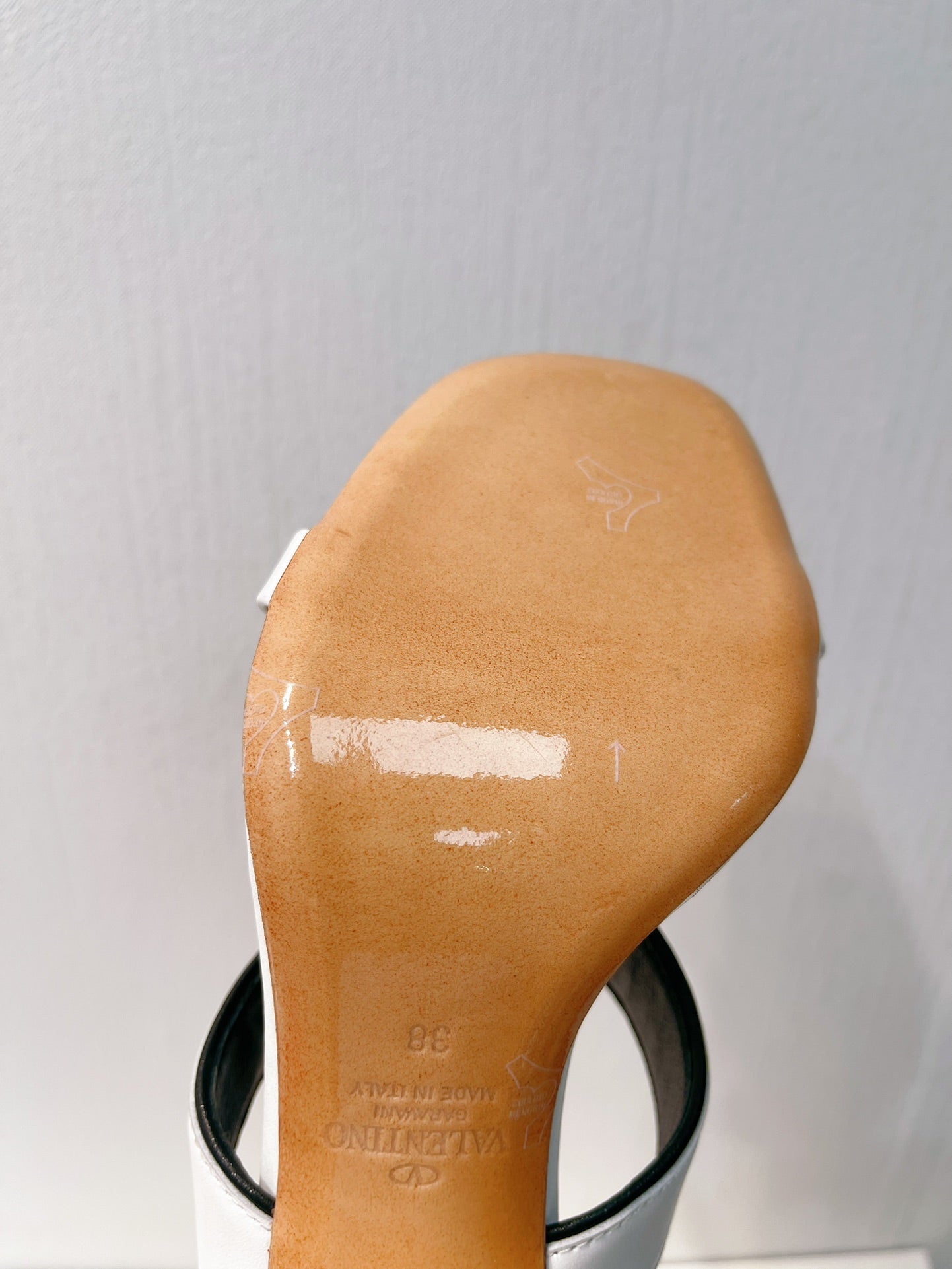 VT Heeled Sandal White Cowhide 292886