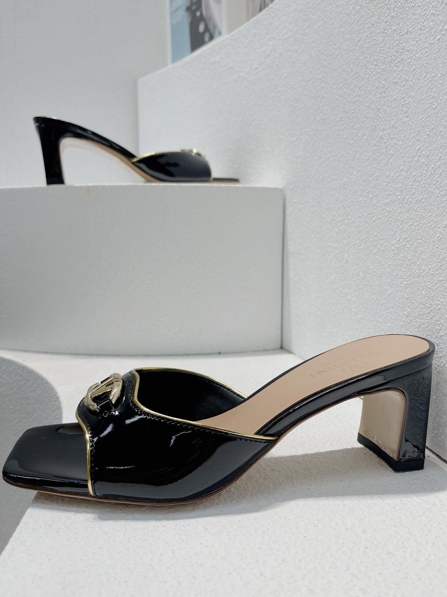 VT Mid Heel Mule Sandal Black Sheepskin 292757