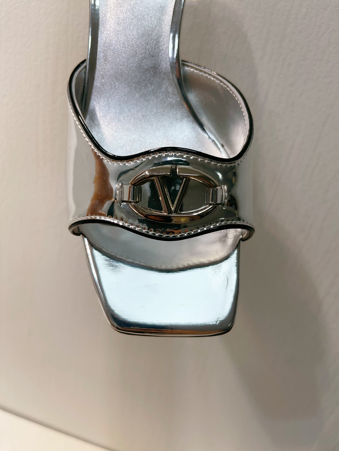 VT Mid Heel Mule Sandal Silver Sheepskin 292765