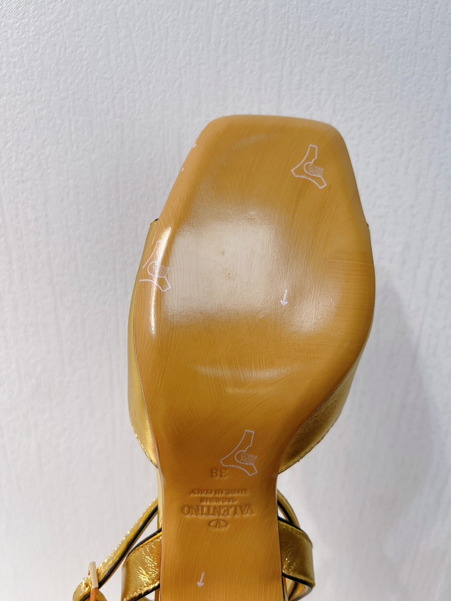 VT Sandals Heels 50mm Gold Cowhide 292774