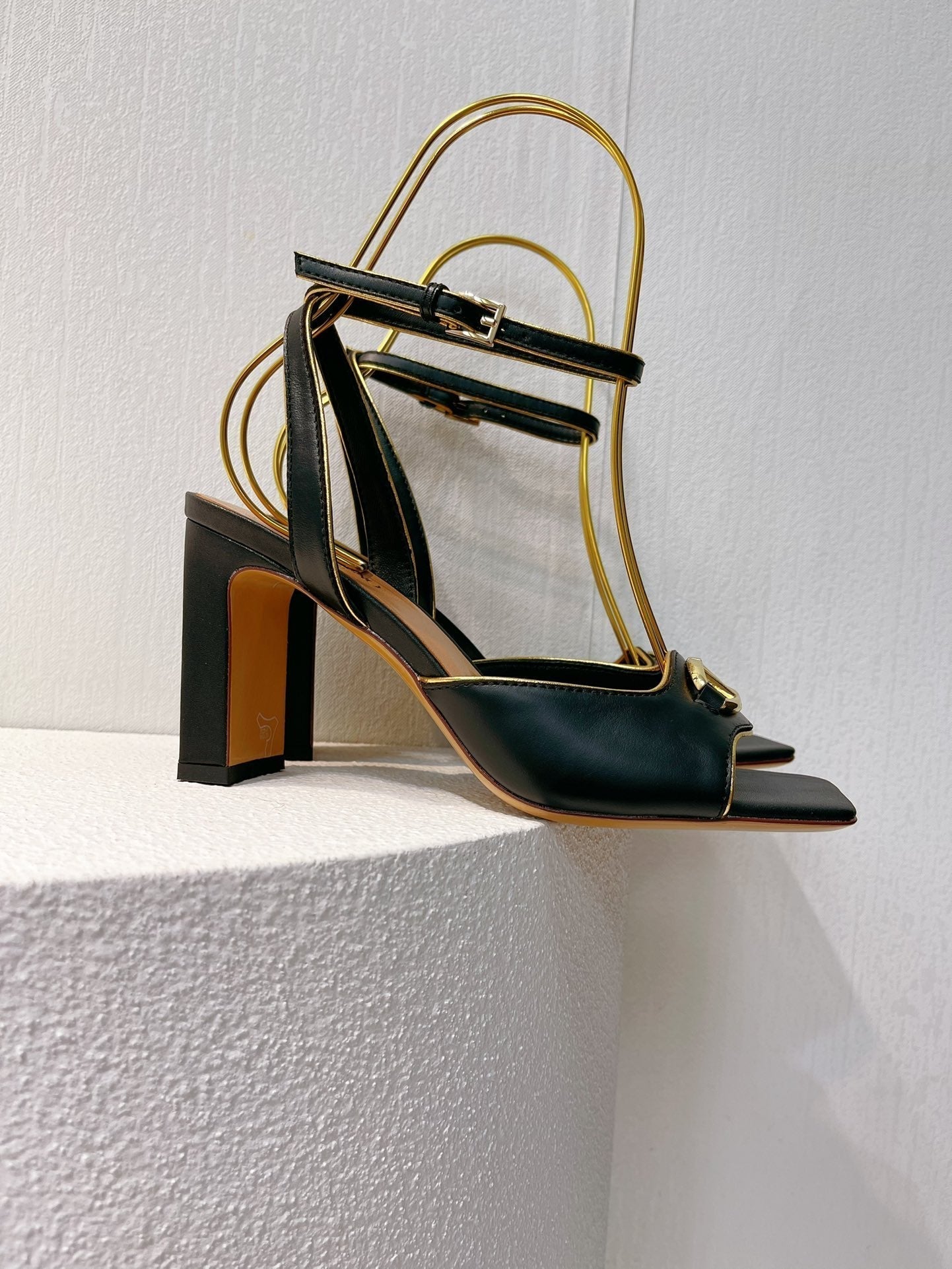 VT Sandals Heels  70mm Black Cowhide 292777