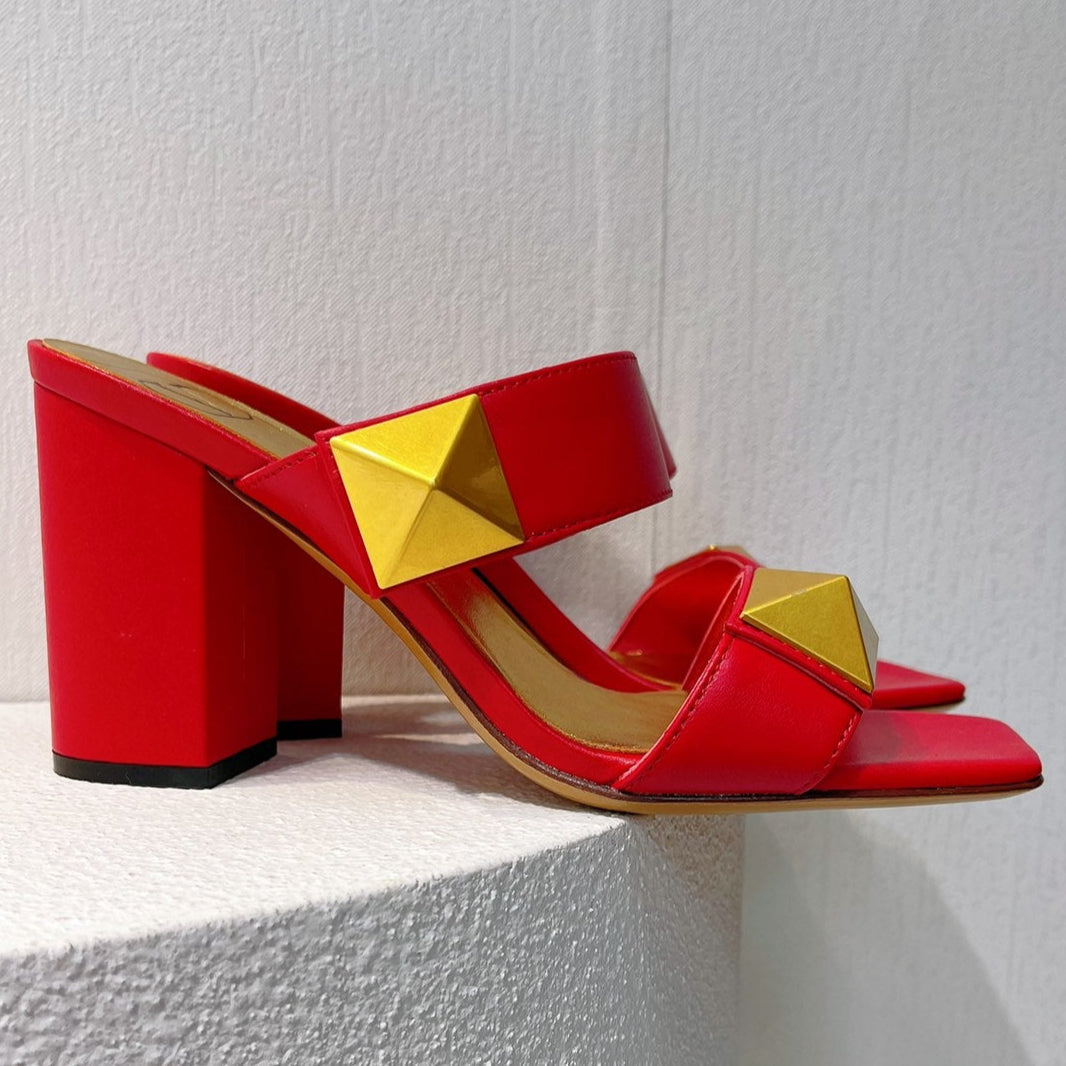 VT One Stud Leather Sandals Red Cowhide 292889