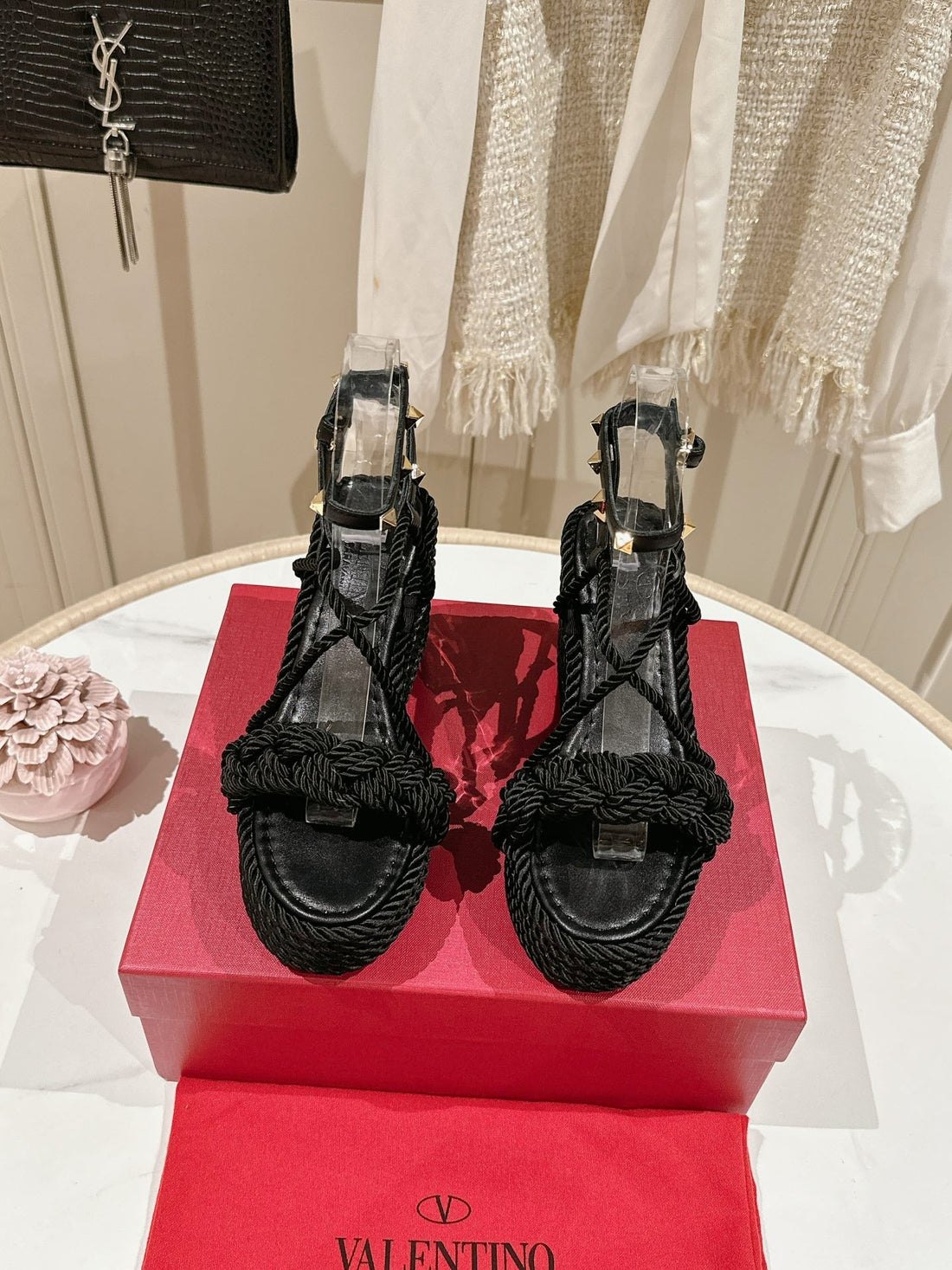 Garavani Rockstud Wedge Sandals 100mm In Black Calfskin And Nylon Rope 829395