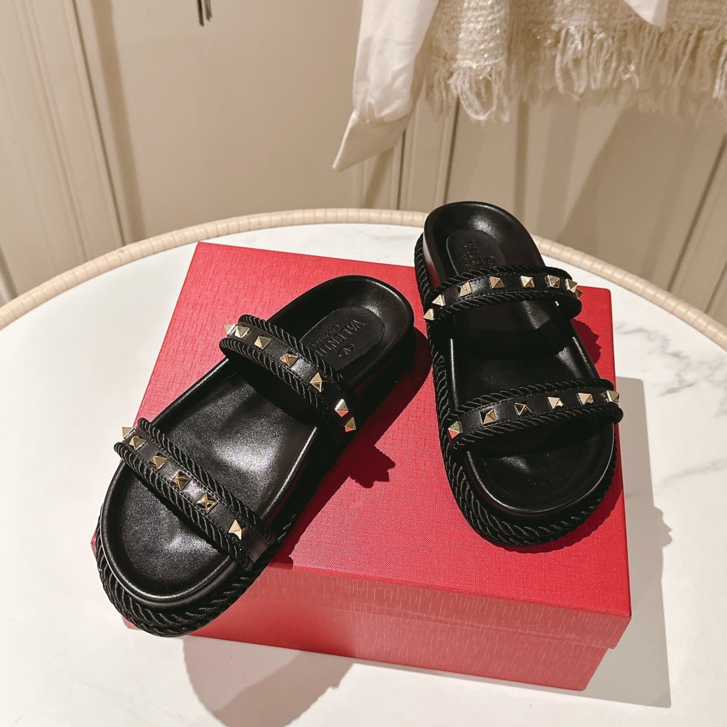 VT Rockstud Sandals Black Espadrilles Cowhide 328131