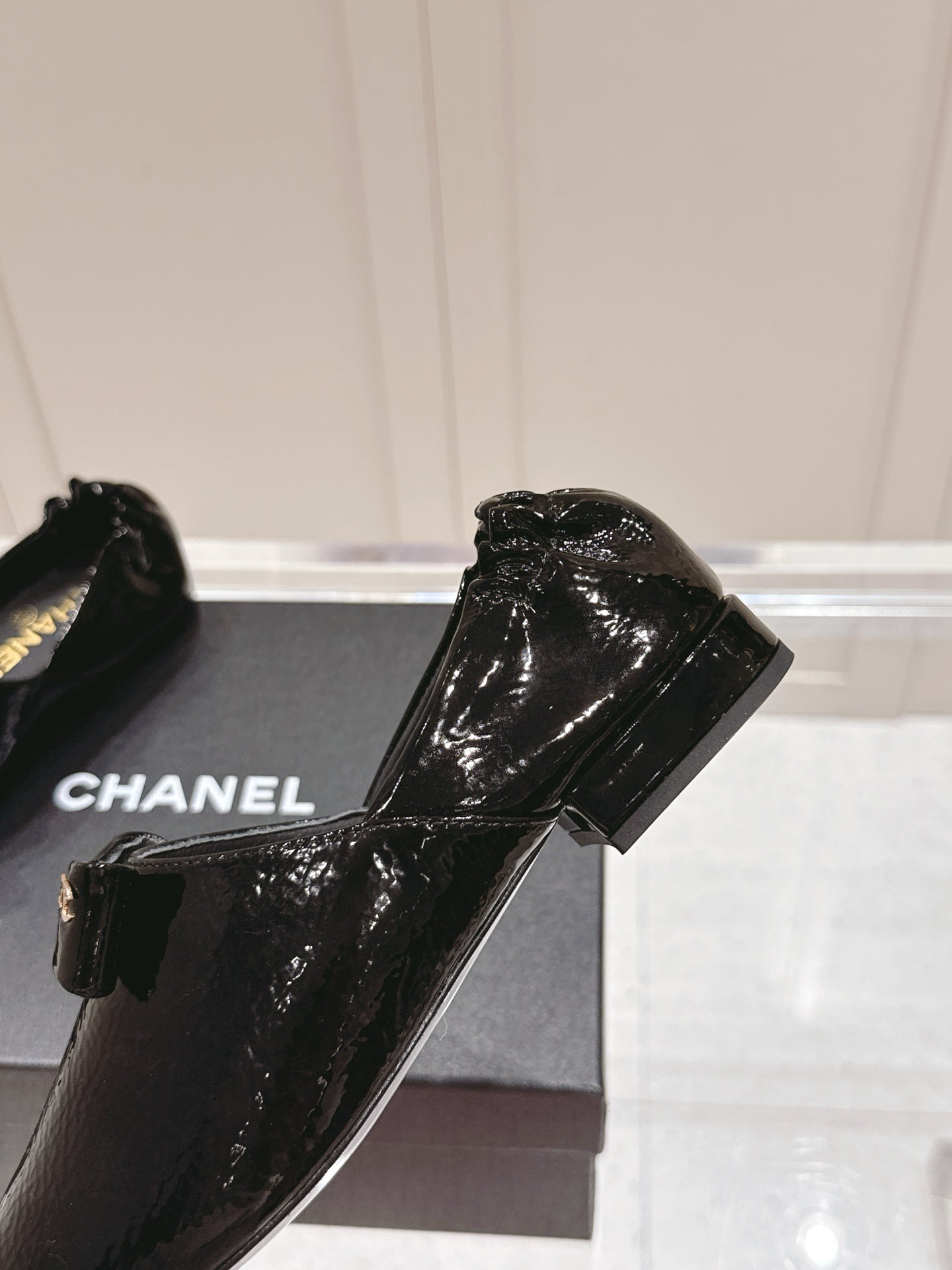 CC 25 Half-Mule Loafers Black Patent Leather 355669