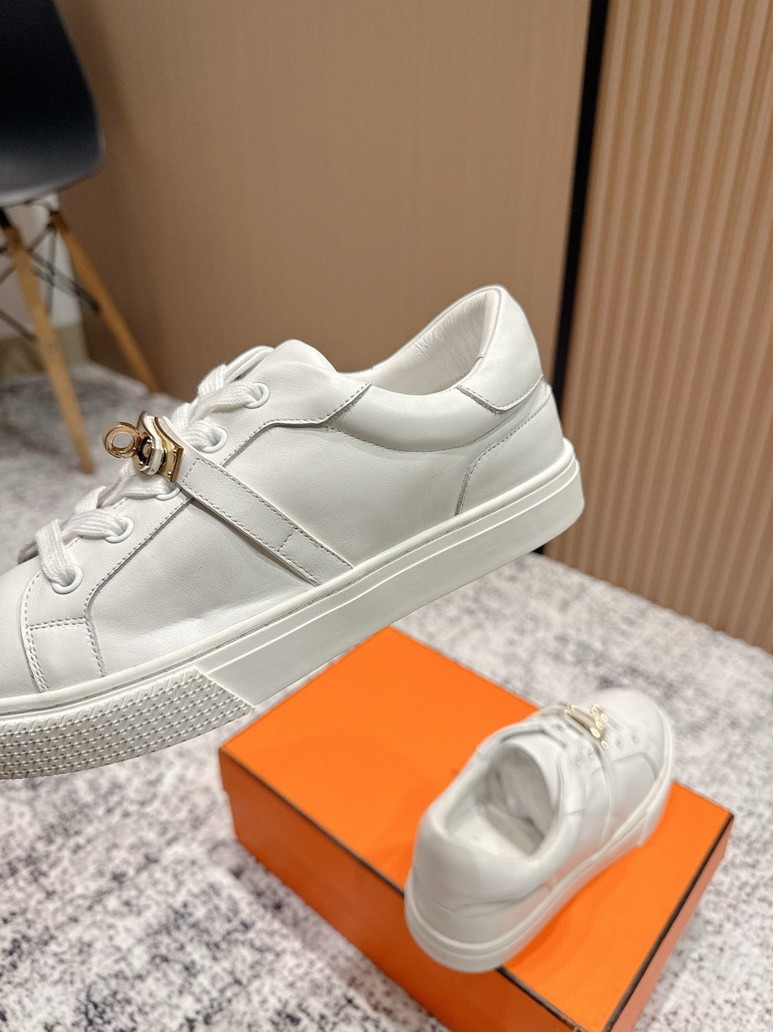 HM Casual Sneakers Gold Buckle  White Leather