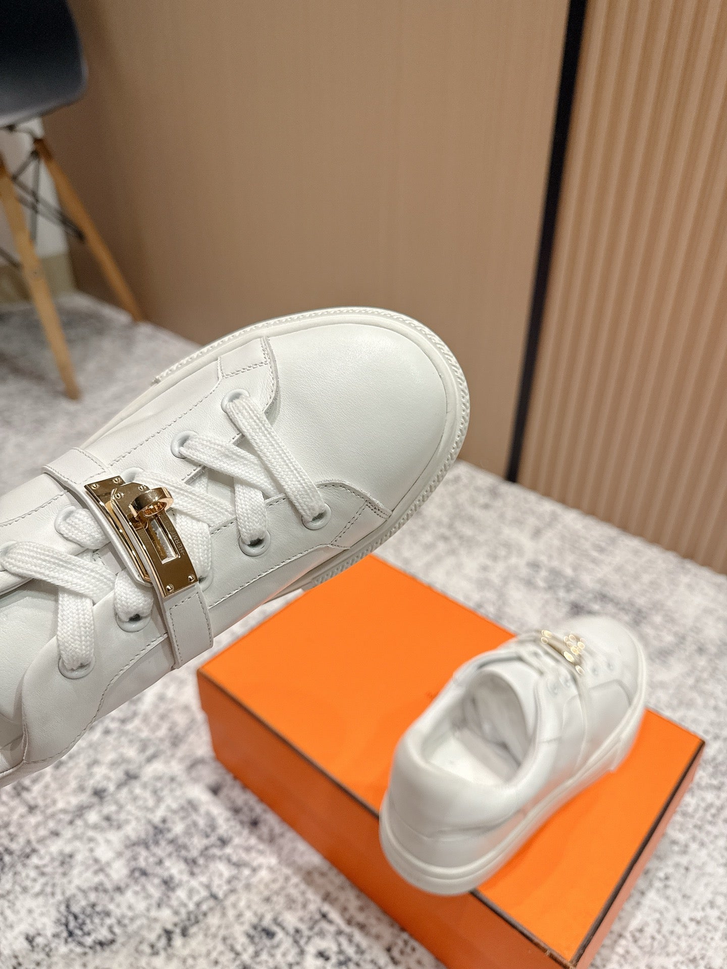HM Casual Sneakers Gold Buckle  White Leather