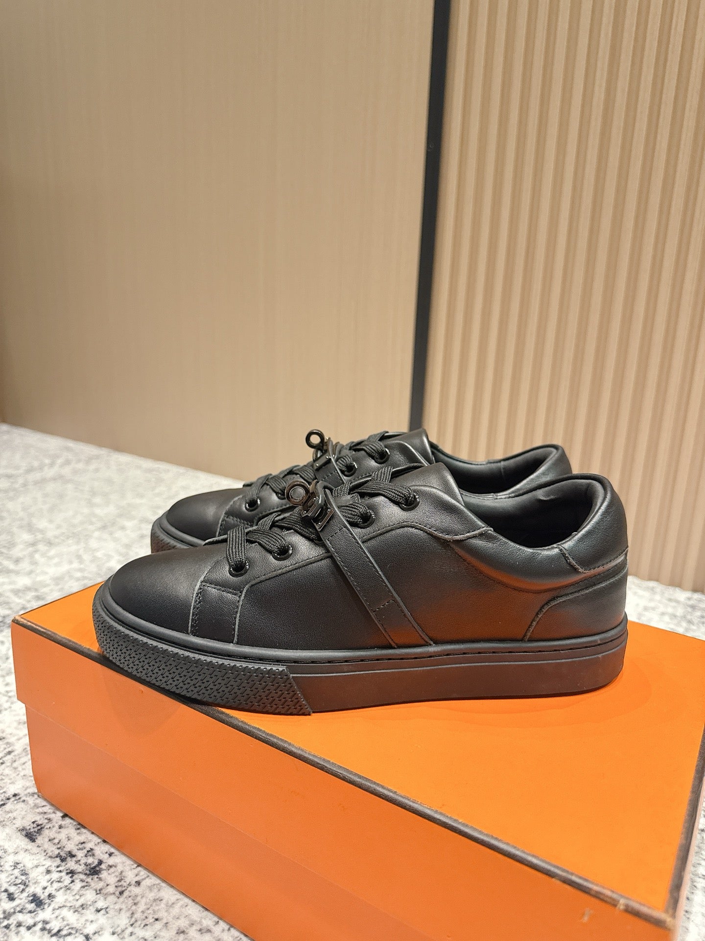 HM Casual Sneakers Black Buckle  Black Leather