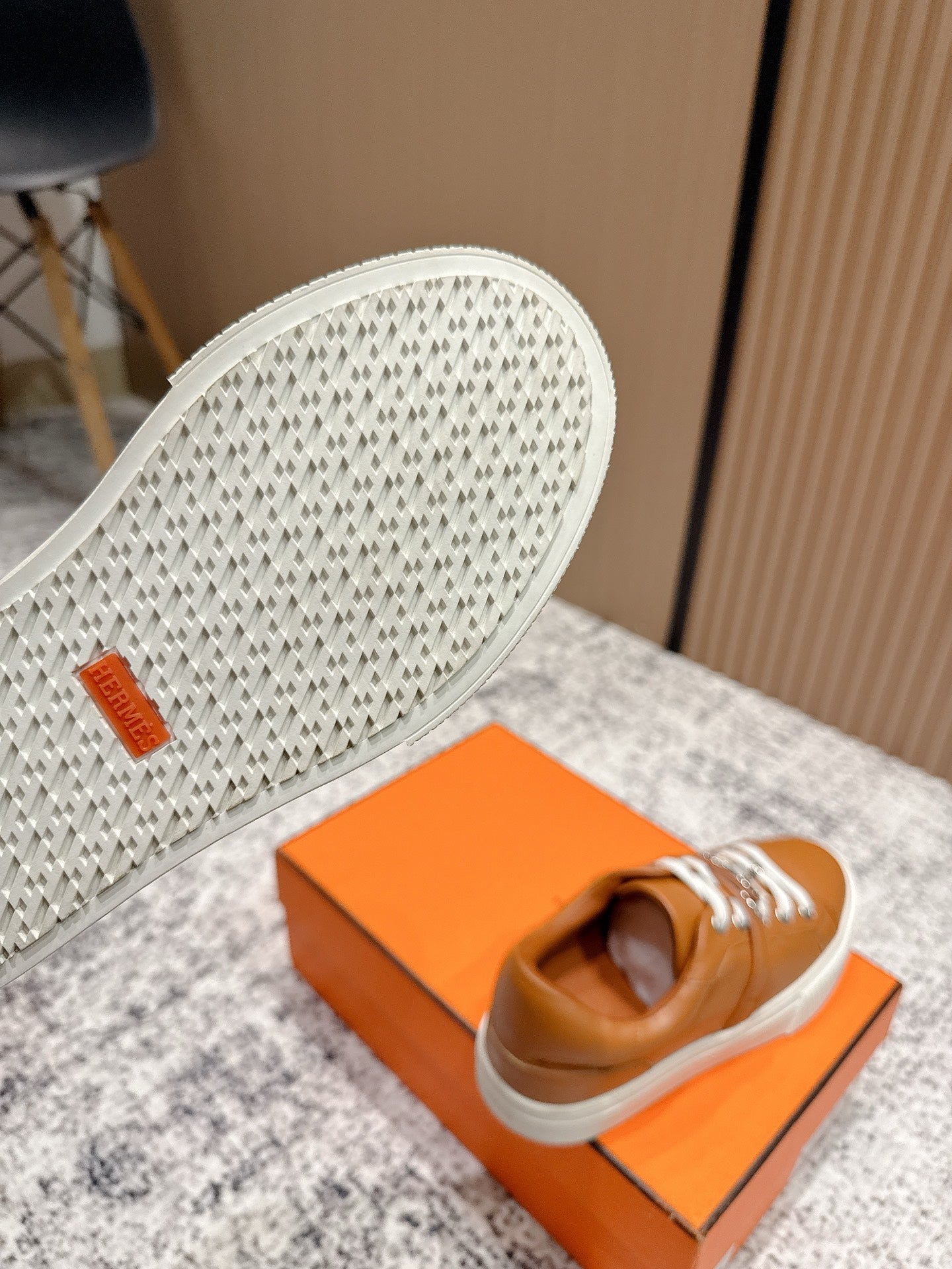 HM Casual Sneakers Sliver Buckle  Brown Leather