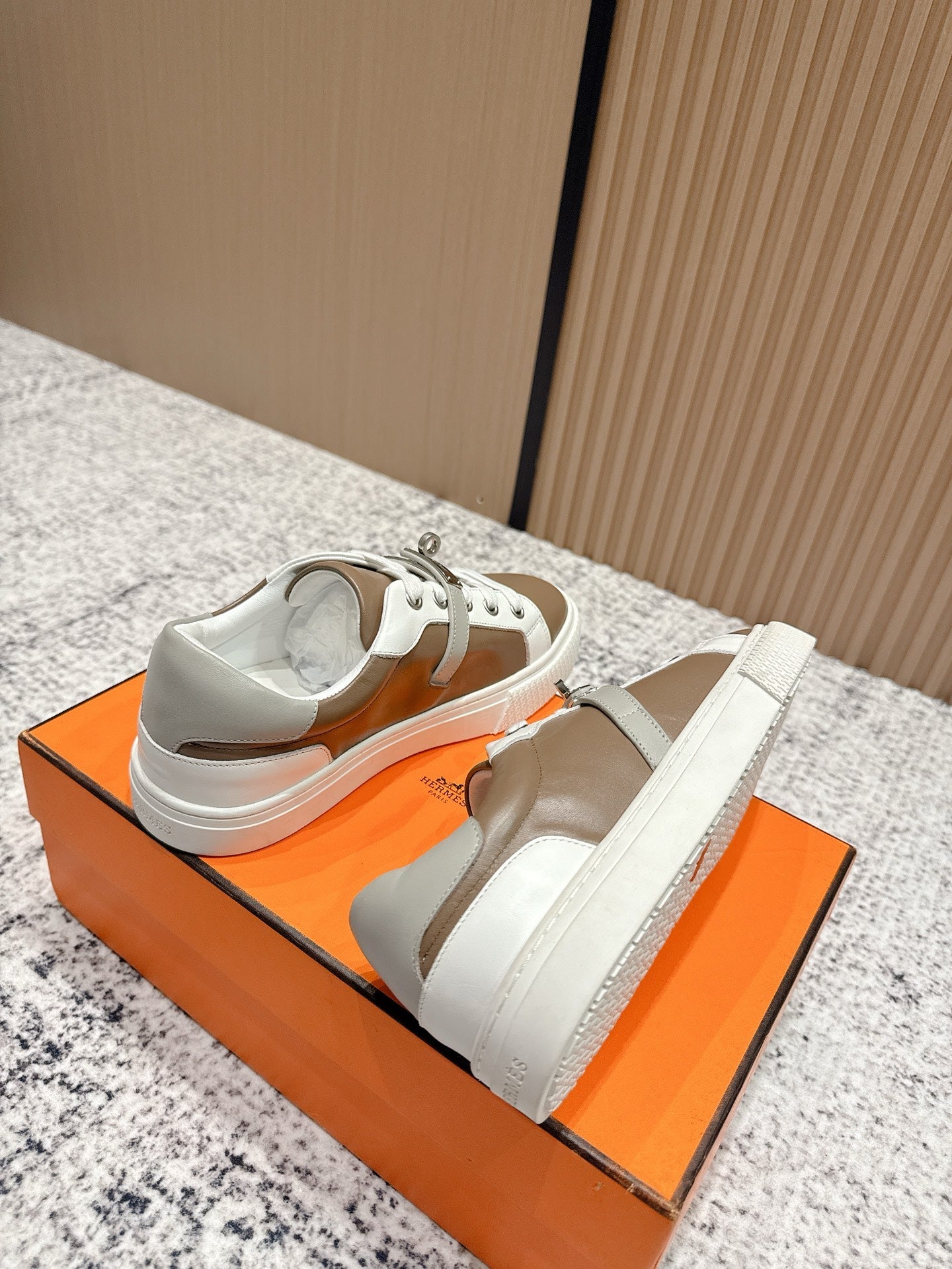 HM Casual Sneakers Sliver Buckle Taupe With White Leather