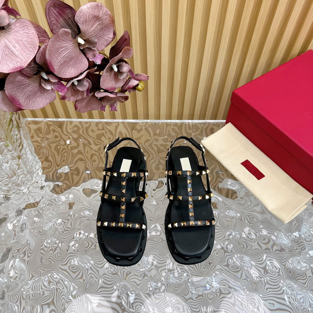 Rockstud M-Way Platform Sandal Black Leather