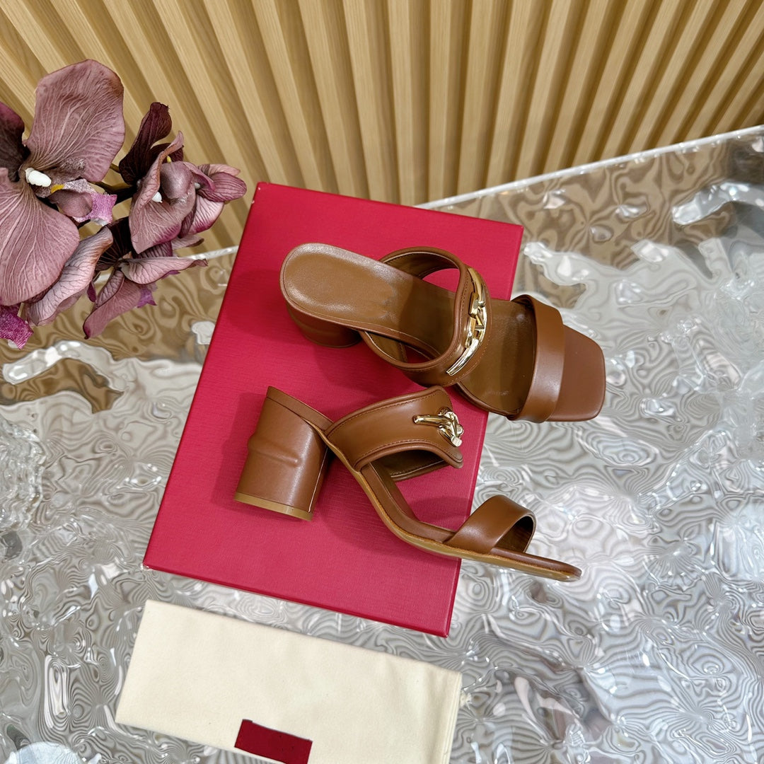 High Heel 70 Sandal The Bold Edition Vlogo Square Toe Brown