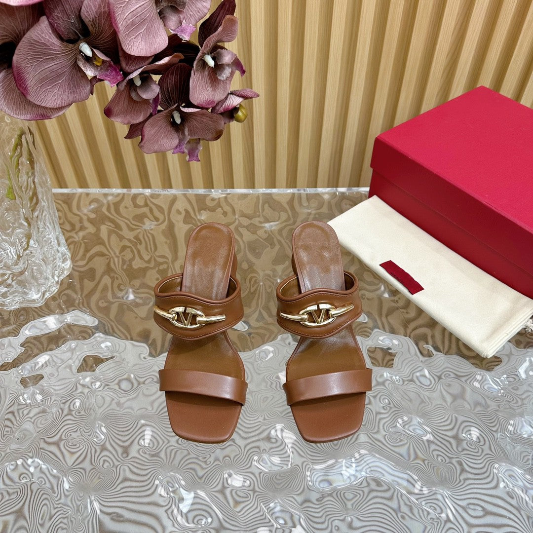 High Heel 70 Sandal The Bold Edition Vlogo Square Toe Brown