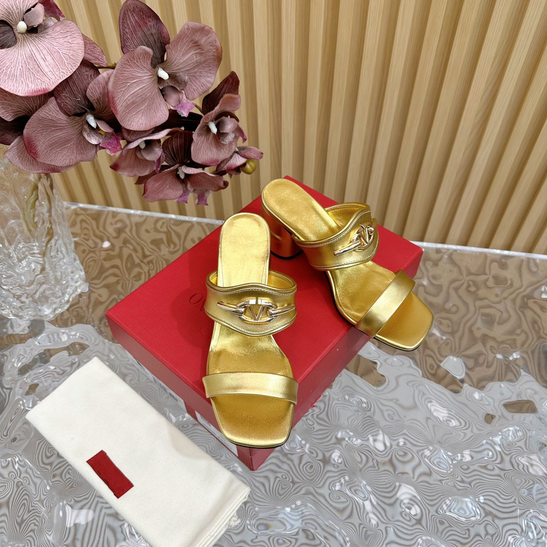 High Heel 70 Sandal The Bold Edition Vlogo Square Toe Gold