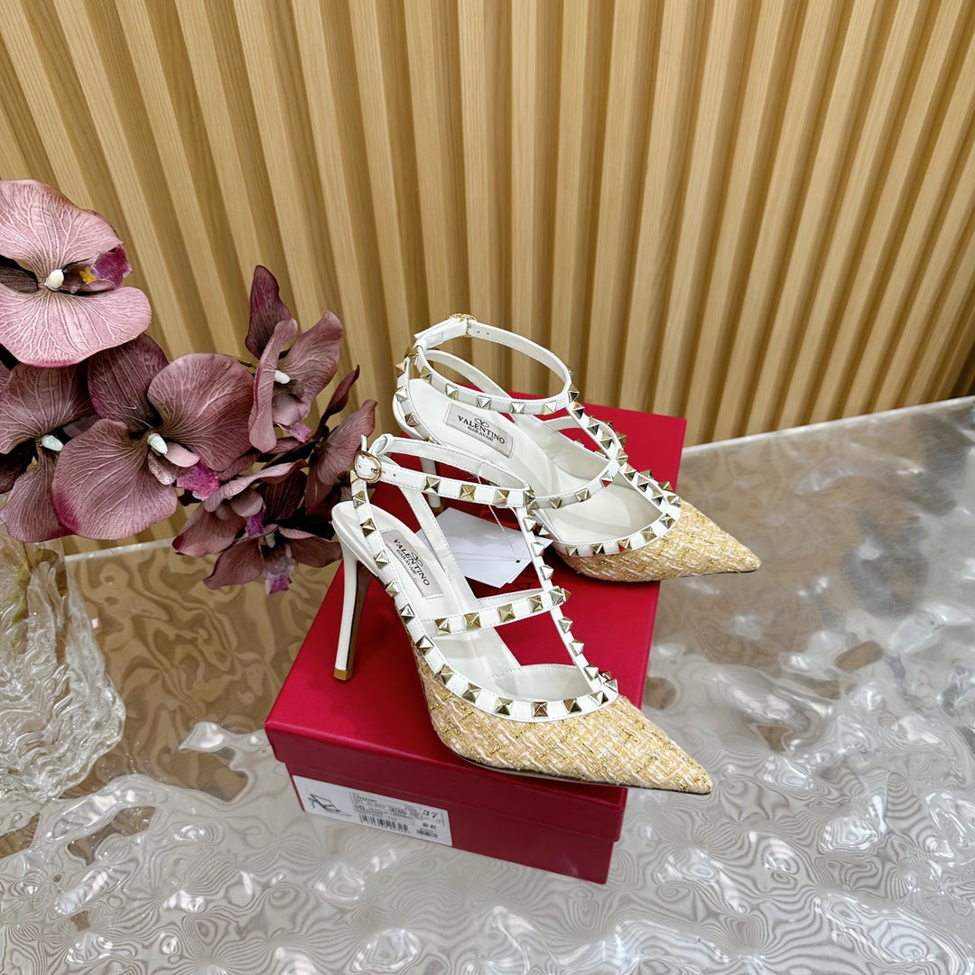 Rockstud Pump In Dark Beige Mix White Pied-de-poule Fabric And Cowhide 95mm 102083