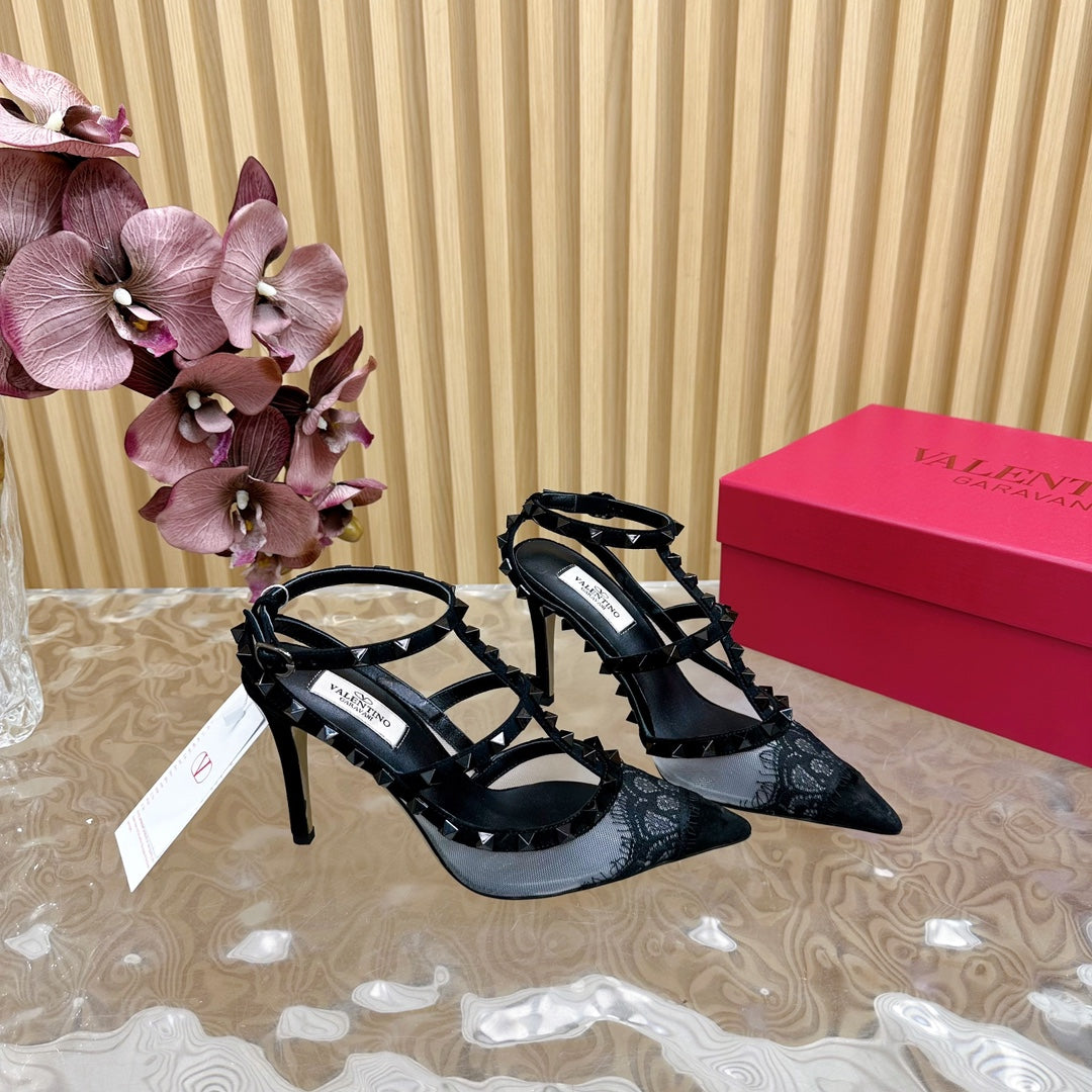 Rockstud Metallic Ankle Strap Pump 95mm Black Lambskin And Lace Fabric 102095