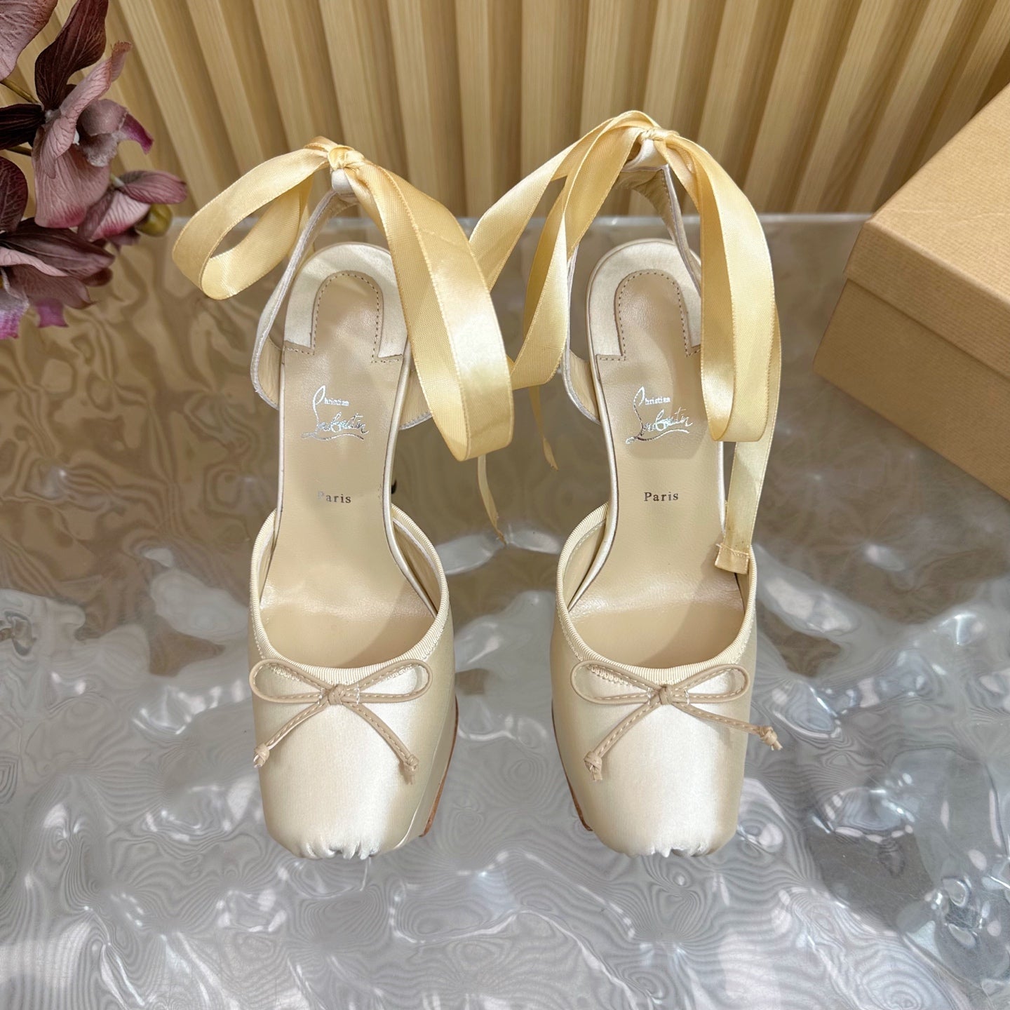 CL 25C Cassia Lace Up Alta 160mm Light Yellow Silk 221615