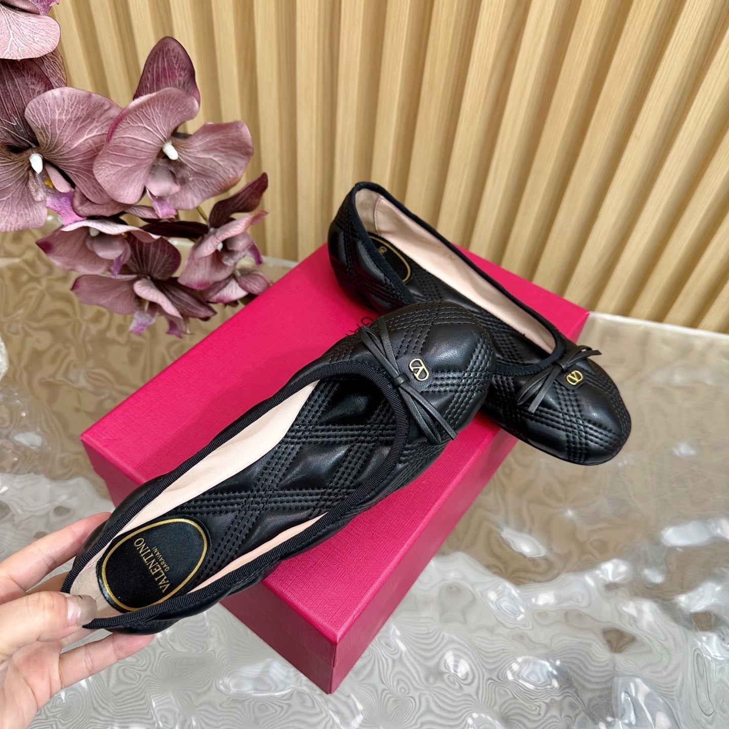 VT 2025 Quilted Leather Bow Ballerina Flats Black Sheepskin 286493