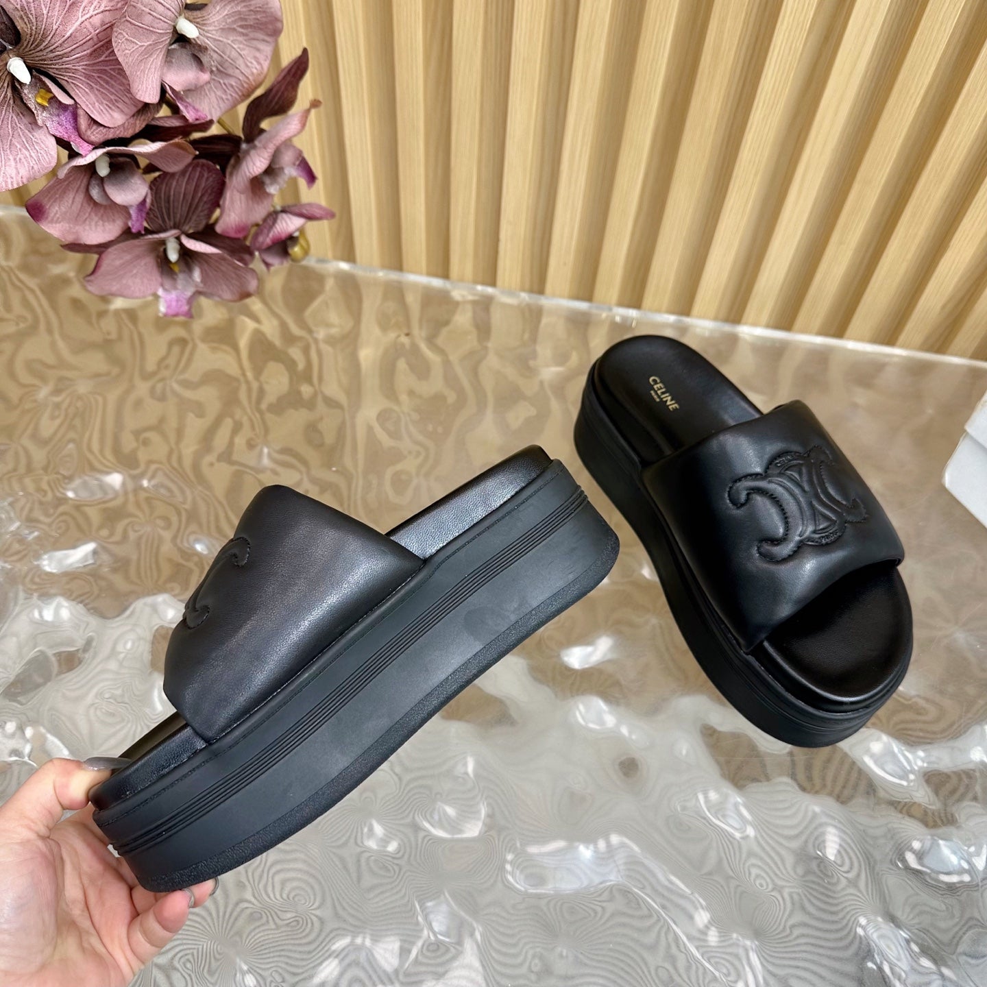 CELINE 25 Sline Sandal Black Sheepskin 285910