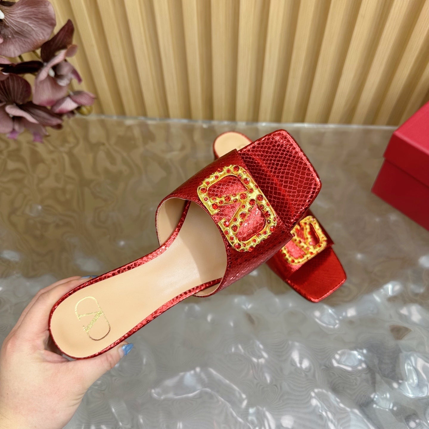 VT 25 Vlogo Mule Red Snakeskin Leather 331926