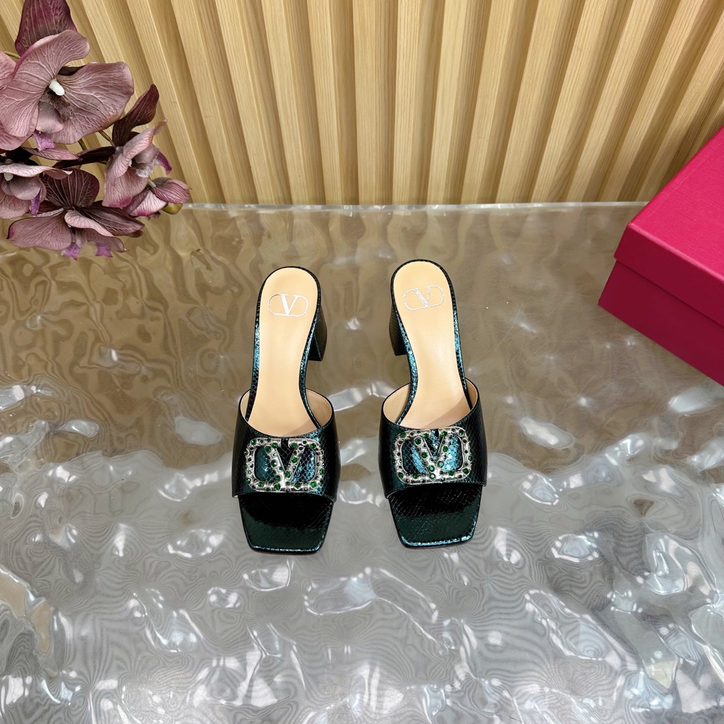 VT 25 Vlogo Mule Peacock Blue Snakeskin Leather 331927